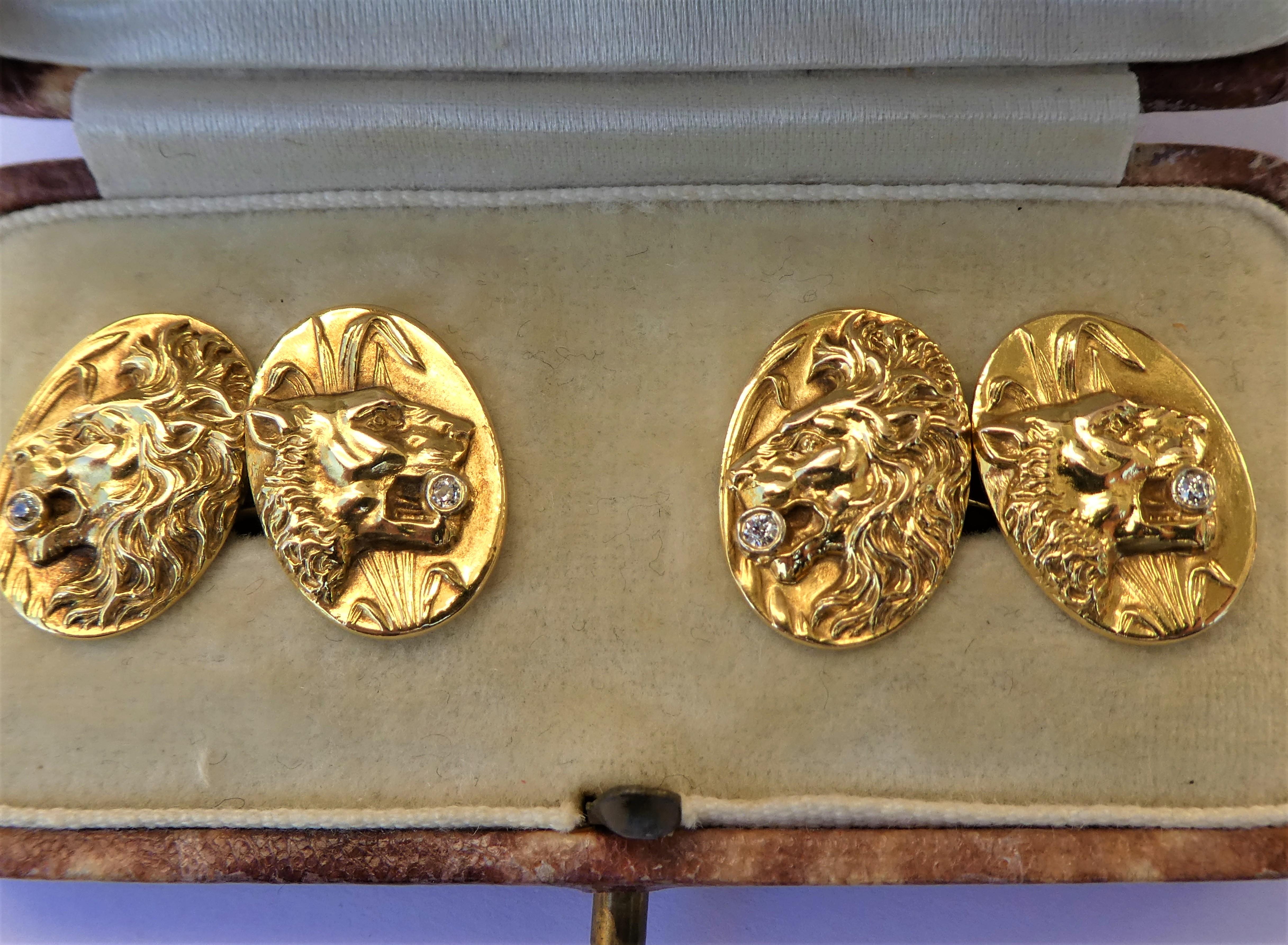 Art Nouveau Lion and Lioness Head 14 Karat Yellow Gold Diamond Cufflinks For Sale 3