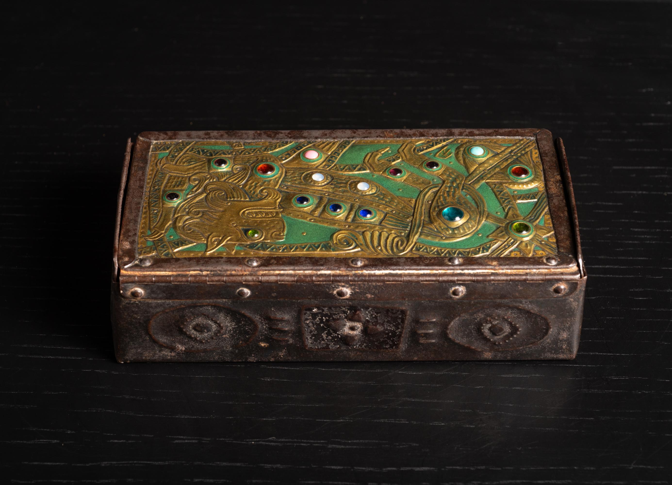 Brass Art Nouveau Lion Repoussé Box by Alfred Daguet For Sale