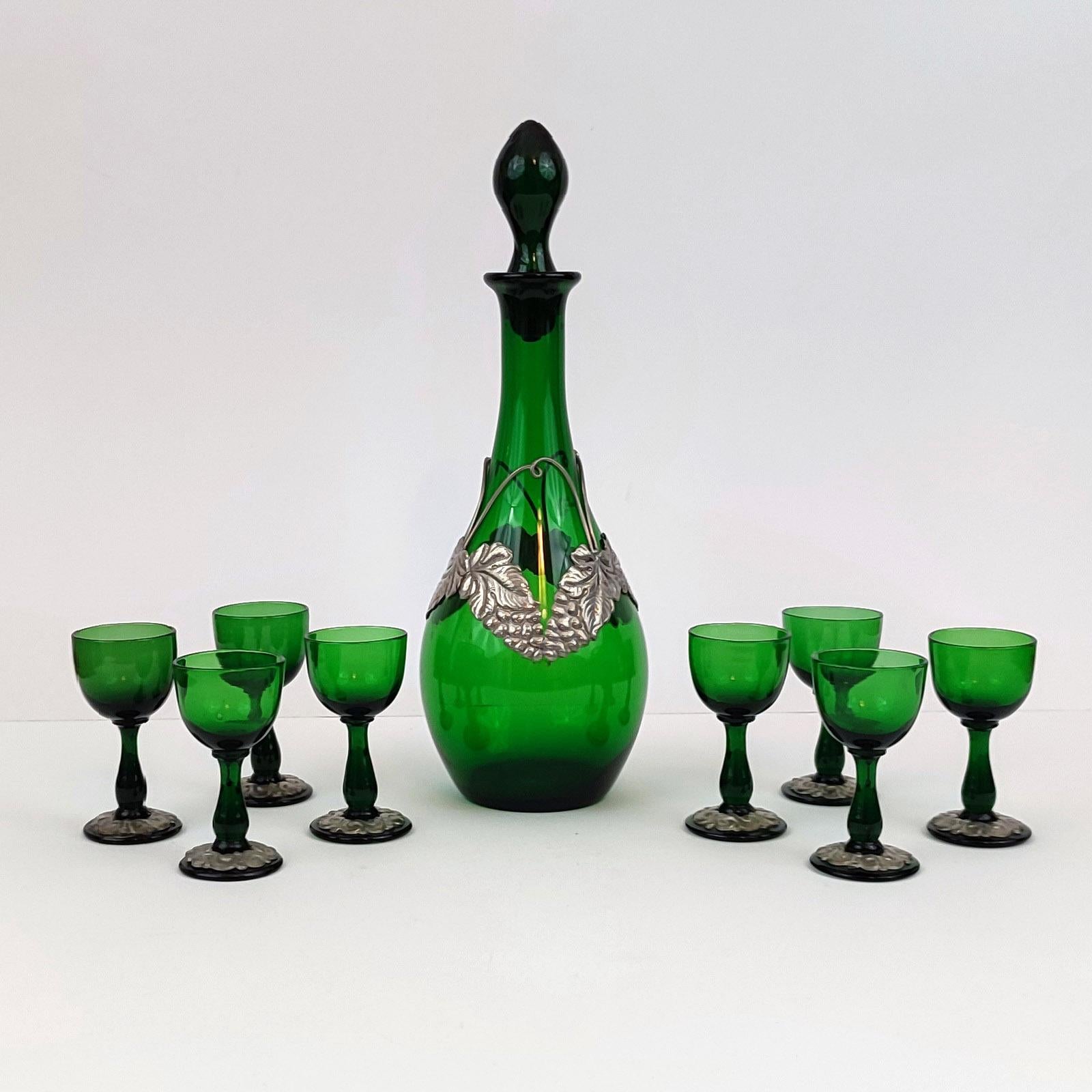 Early 20th Century Art Nouveau Liquor Service Decanter and Eight Glasses, Holmegaard, 1930s For Sale