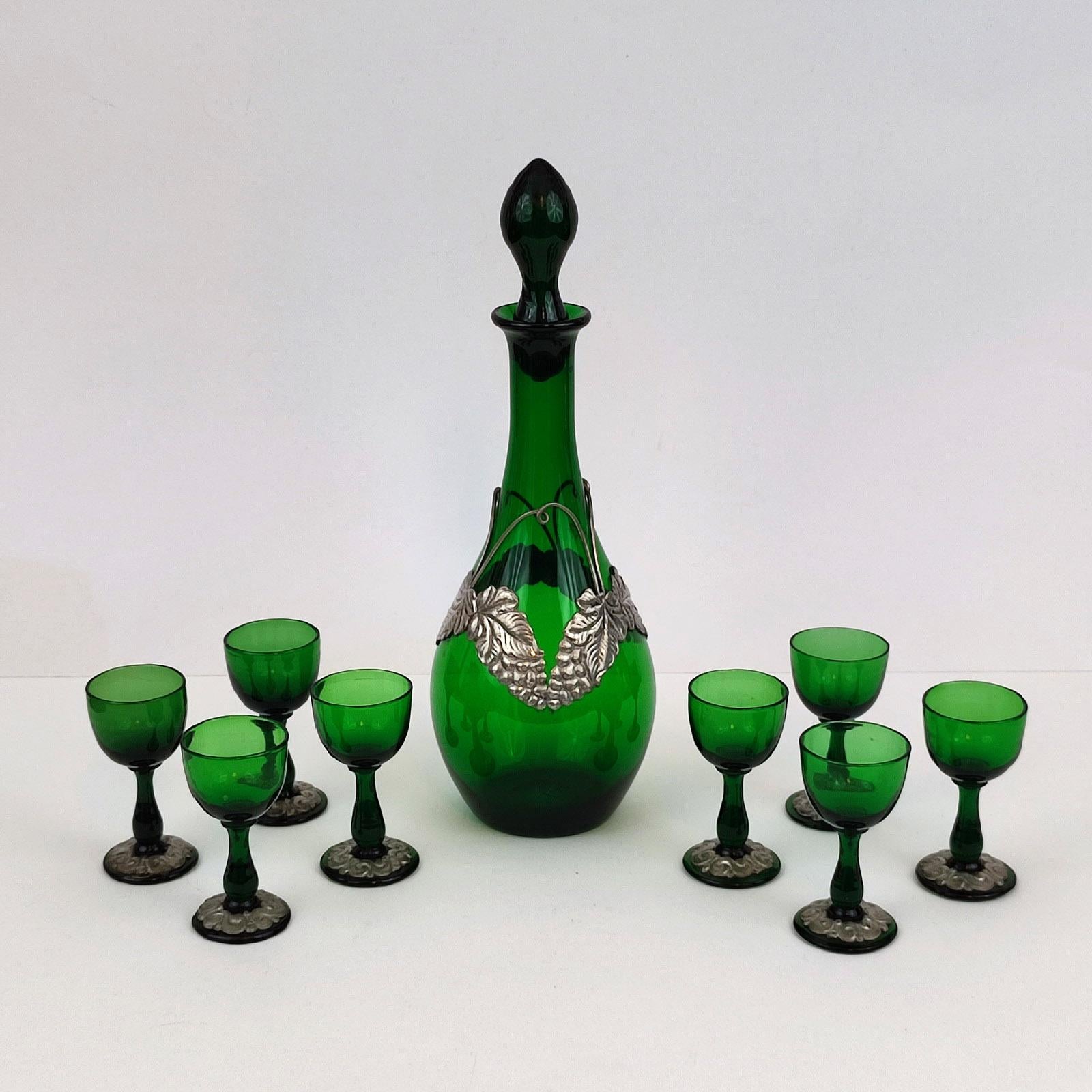 Art Nouveau Liquor Service Decanter and Eight Glasses, Holmegaard, 1930s For Sale 1