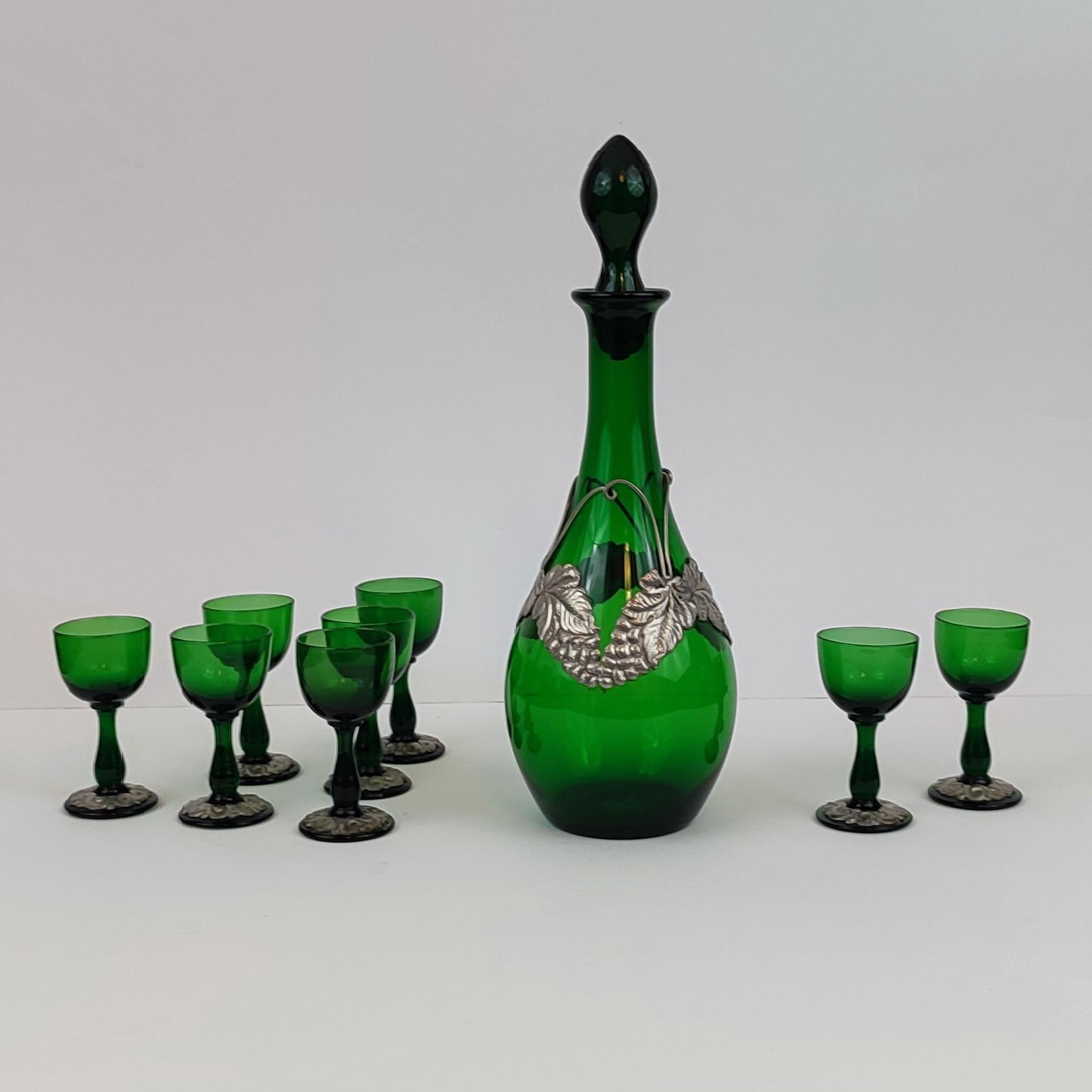 Art Nouveau Liquor Service Decanter and Eight Glasses, Holmegaard, 1930s For Sale 3