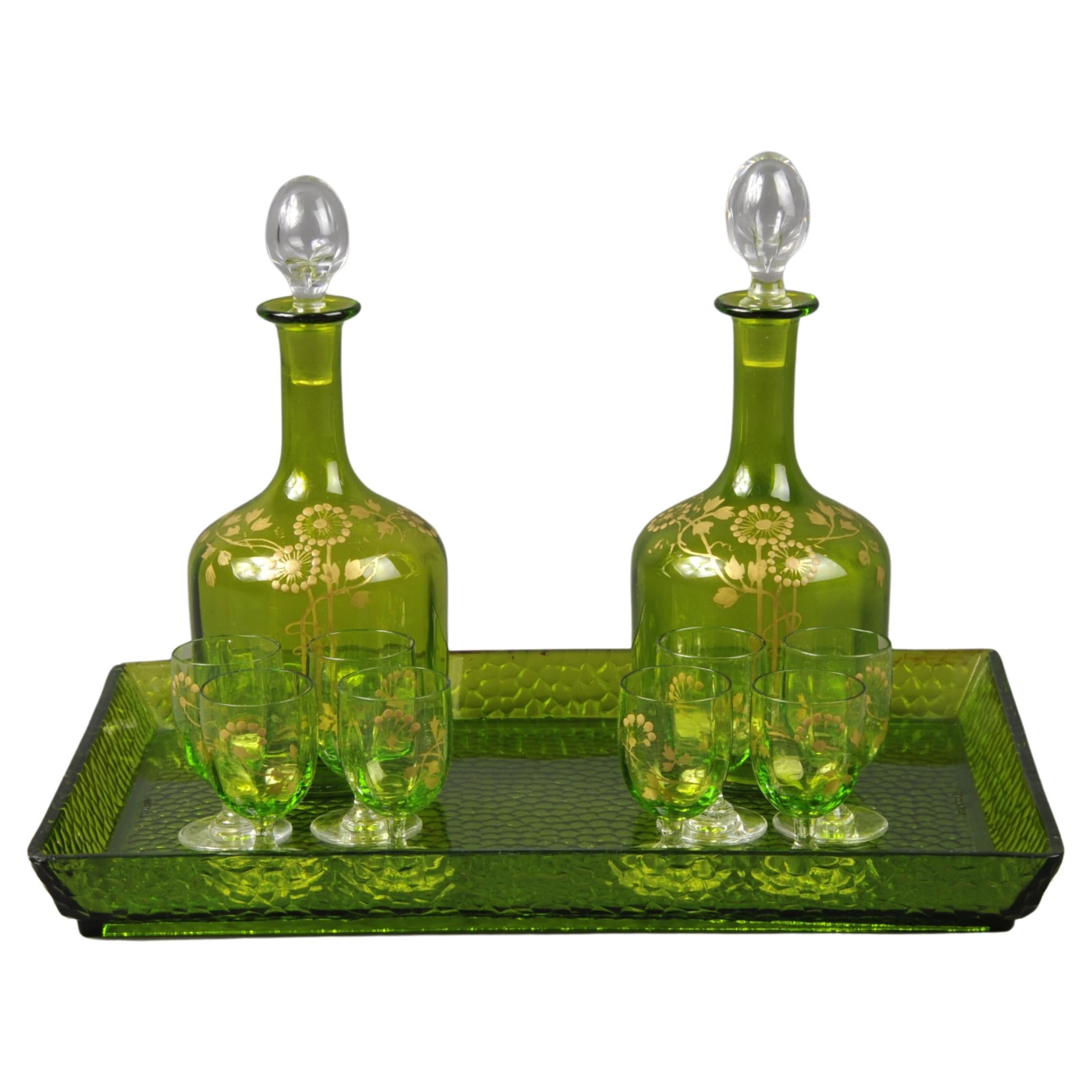 Service à liqueur Art Nouveau estampillé de cristal Baccarat