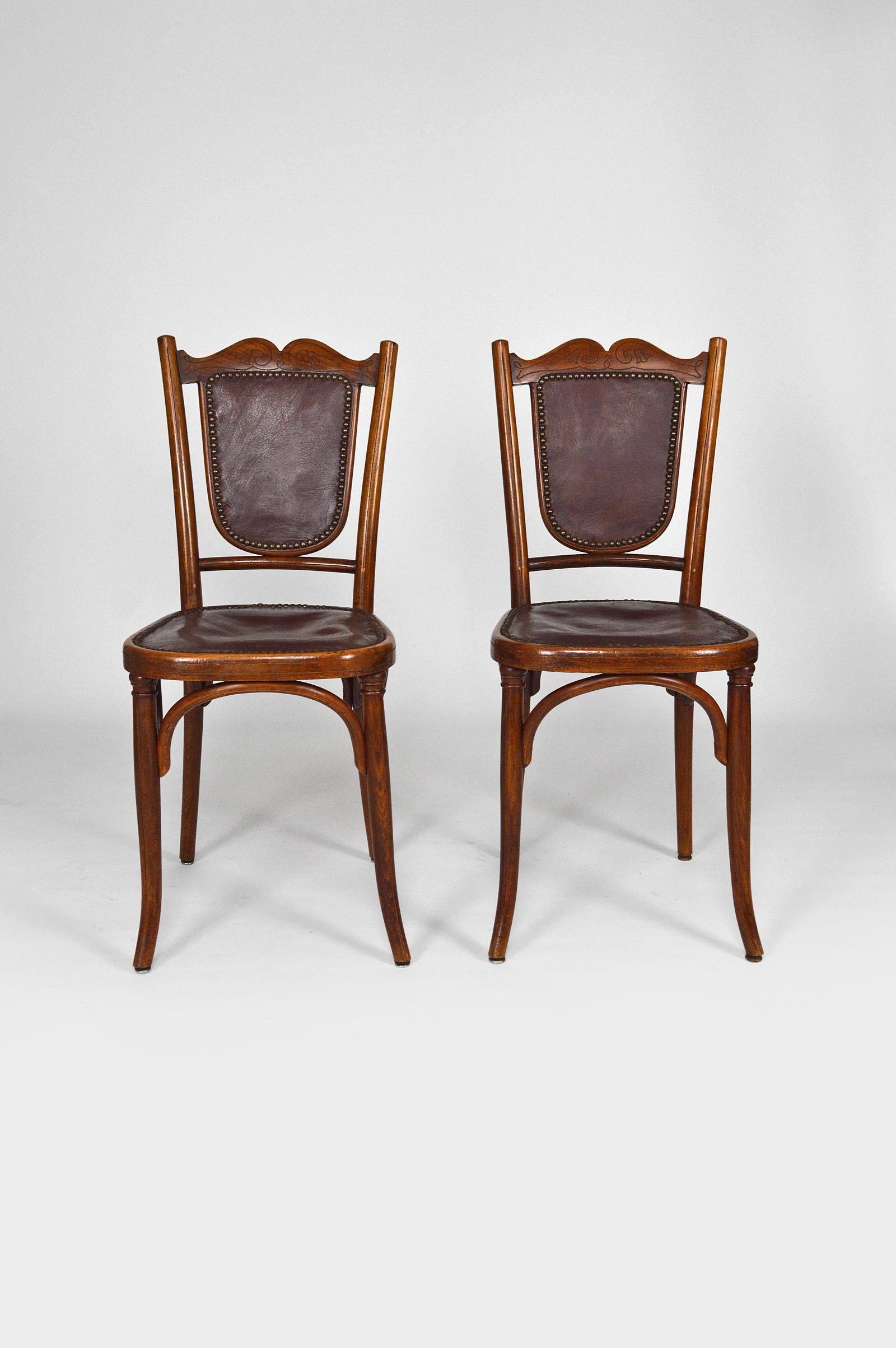 Art Nouveau Living Room Set by Fischel in Bentwood and Leather, circa 1910 9
