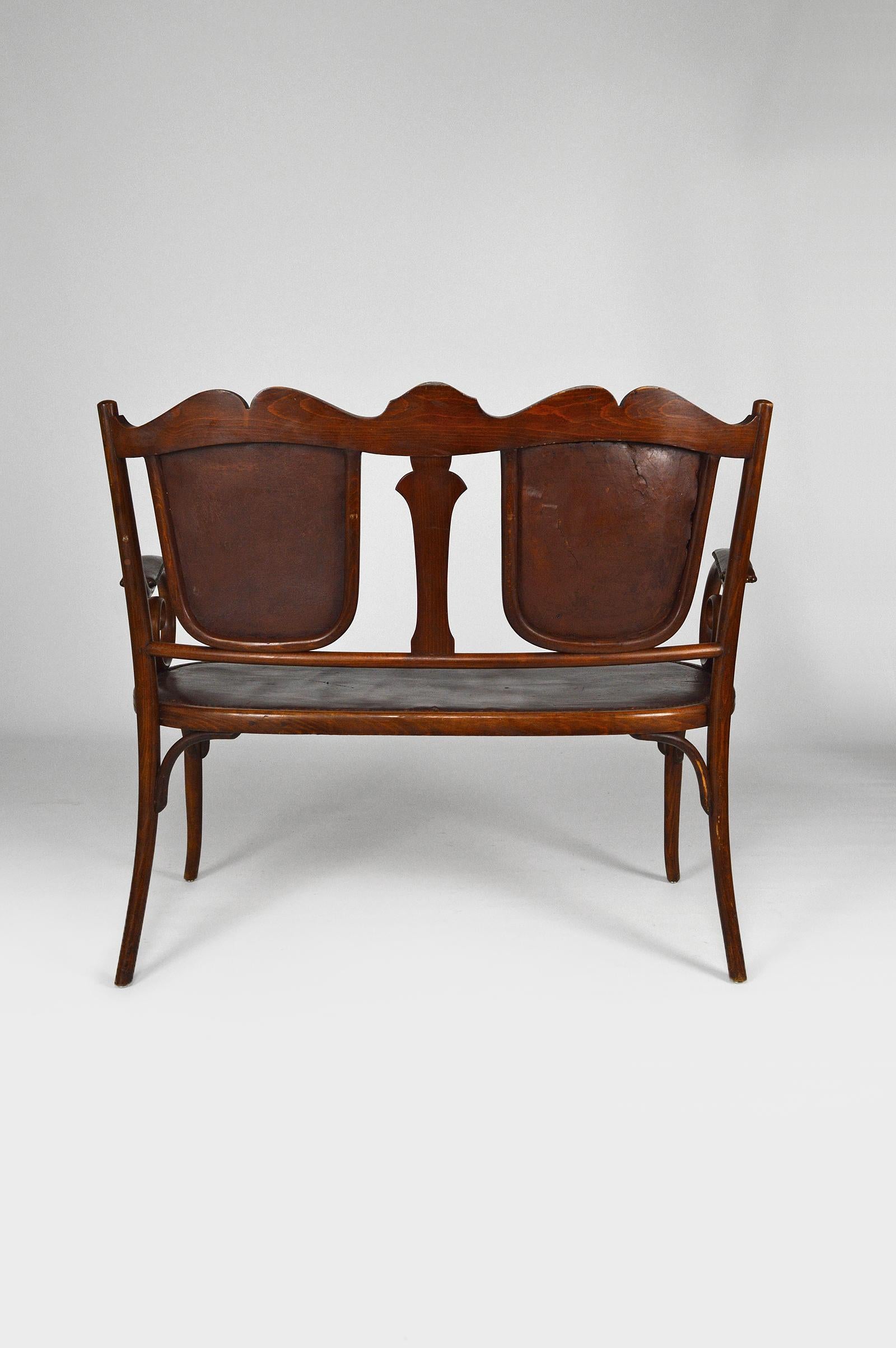 Art Nouveau Living Room Set by Fischel in Bentwood and Leather, circa 1910 1