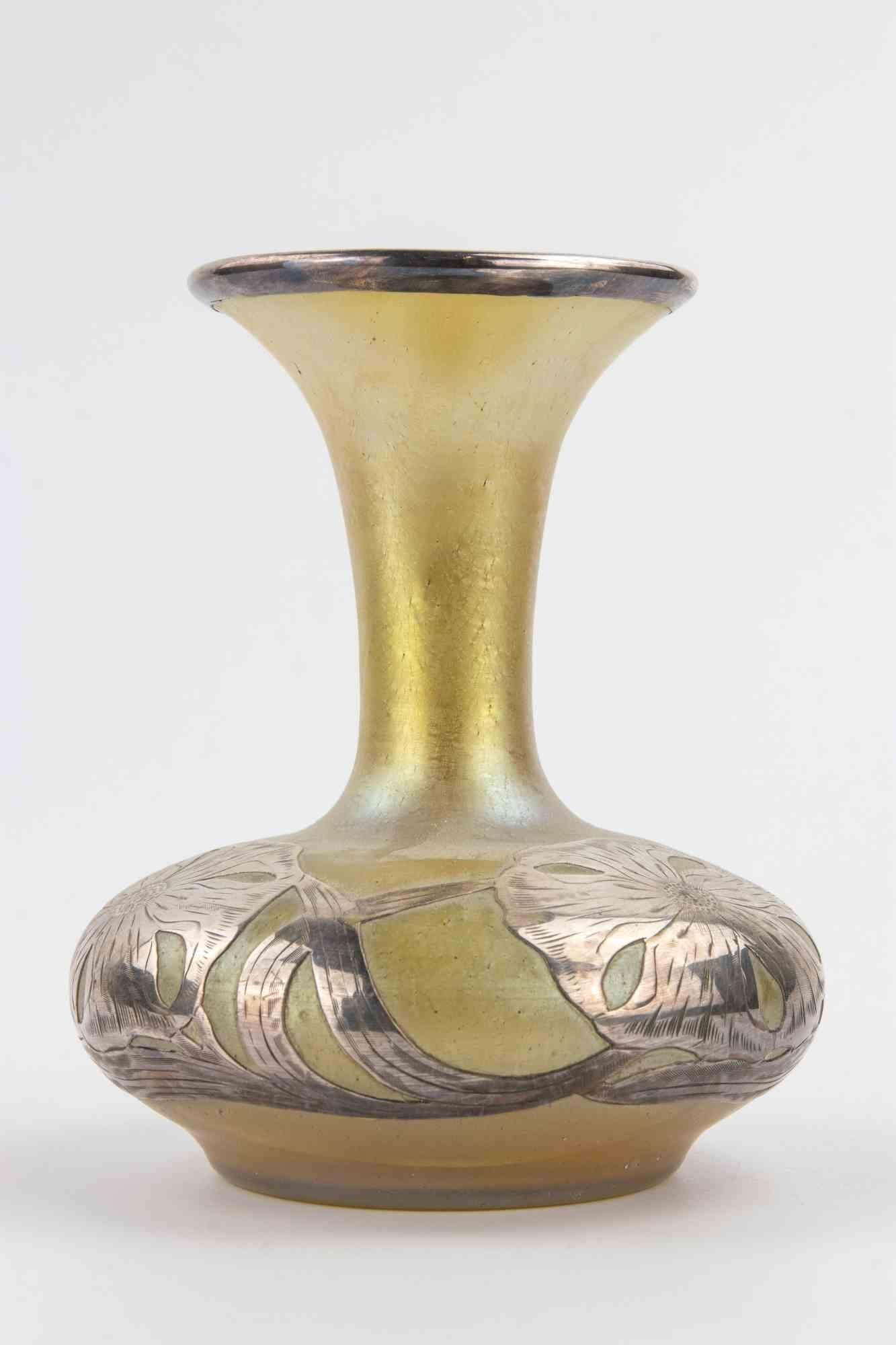 Art Nouveau Loetz Glass Vase, Early 1900 In Good Condition For Sale In Roma, IT