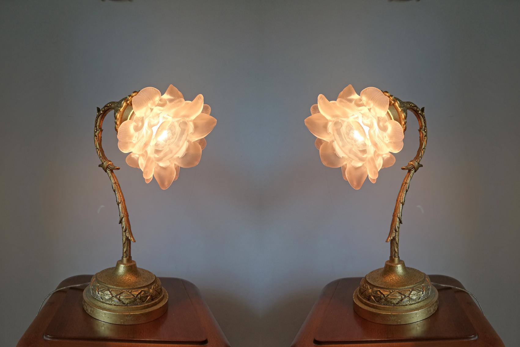 art nouveau flower lamp