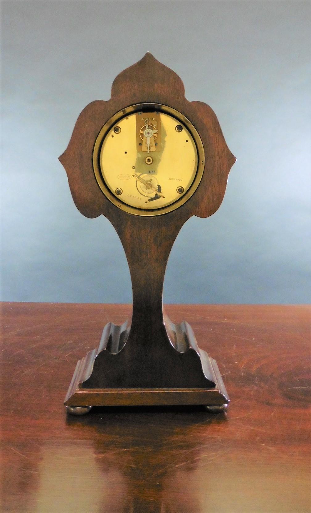 Début du 20ème siècle Horloge ballon en acajou Art Nouveau en vente