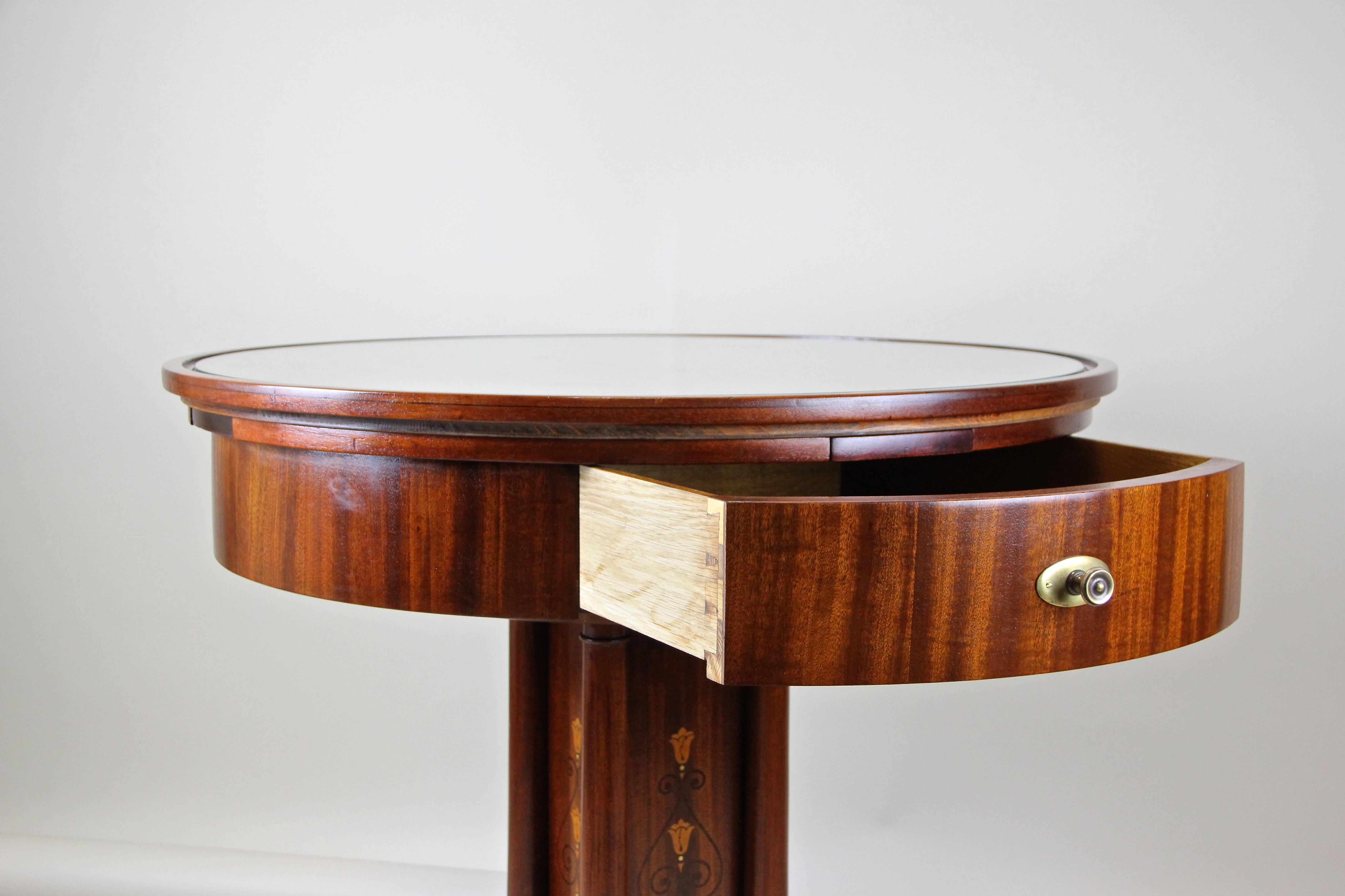 Art Nouveau Mahogany Gaming Table with Hammered Brass Base, Austria, circa 1910 1