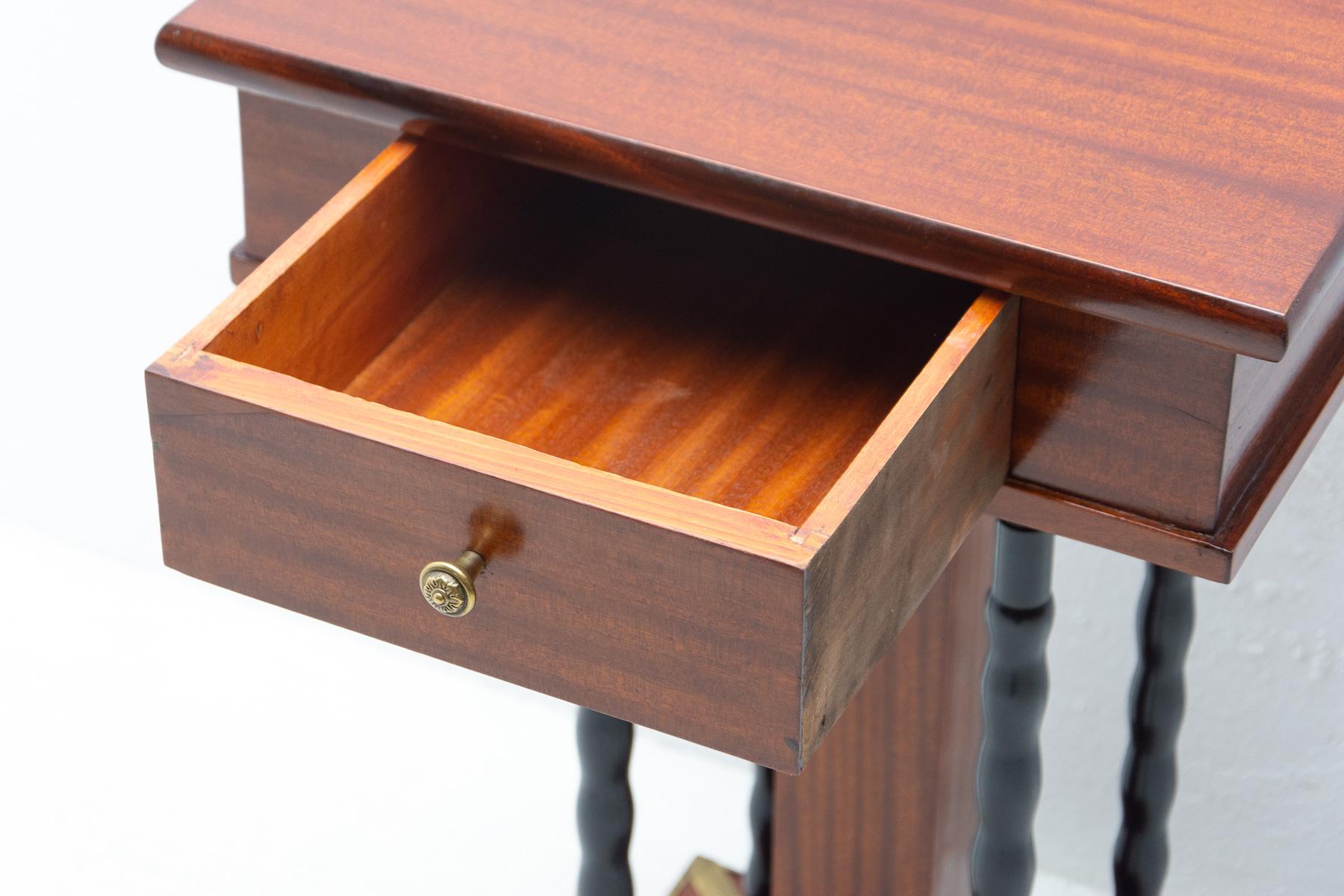 Art Nouveau Mahogany Side Table, Austria, 1910 5