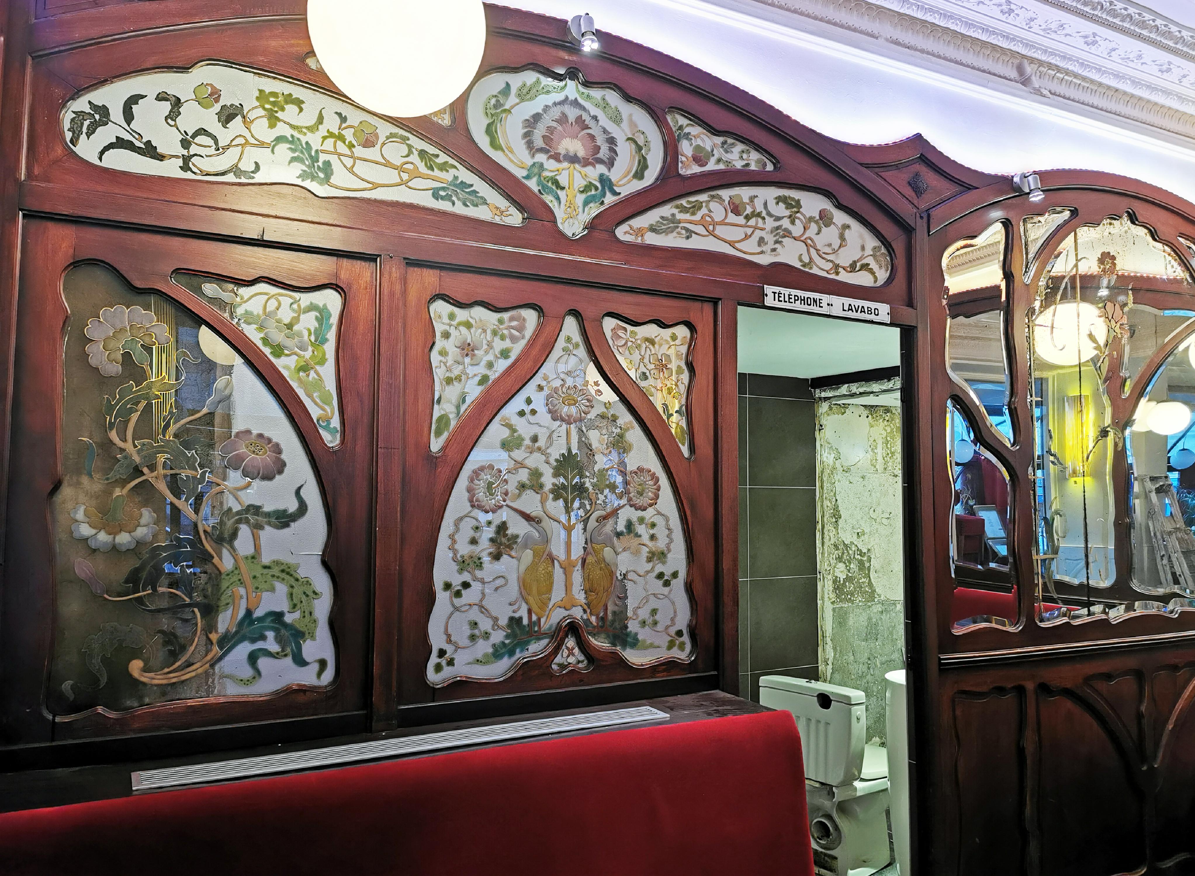 Art Nouveau mahogany woodwork from Café Barjot in Paris, 1905 For Sale 3