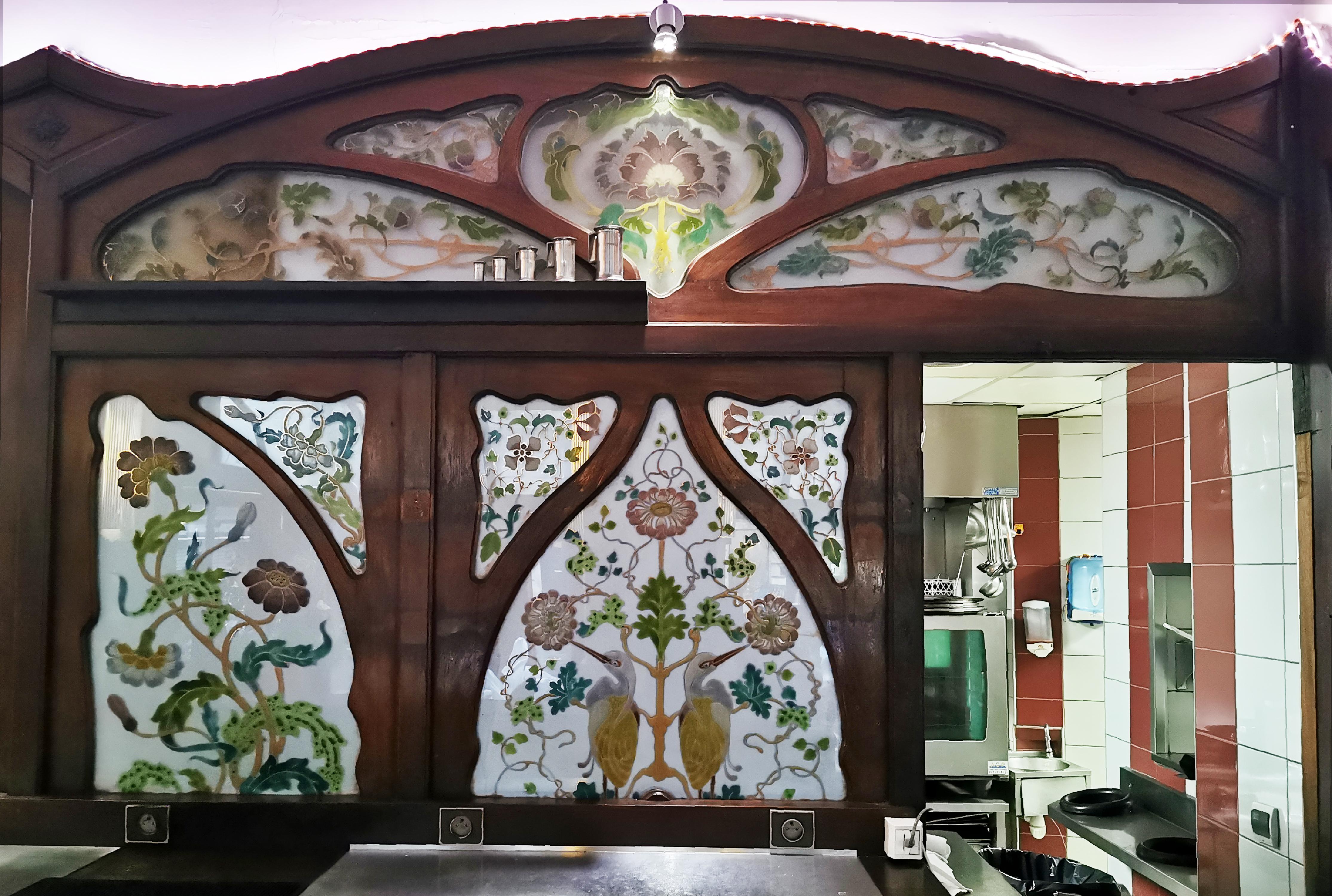 French Art Nouveau mahogany woodwork from Café Barjot in Paris, 1905 For Sale