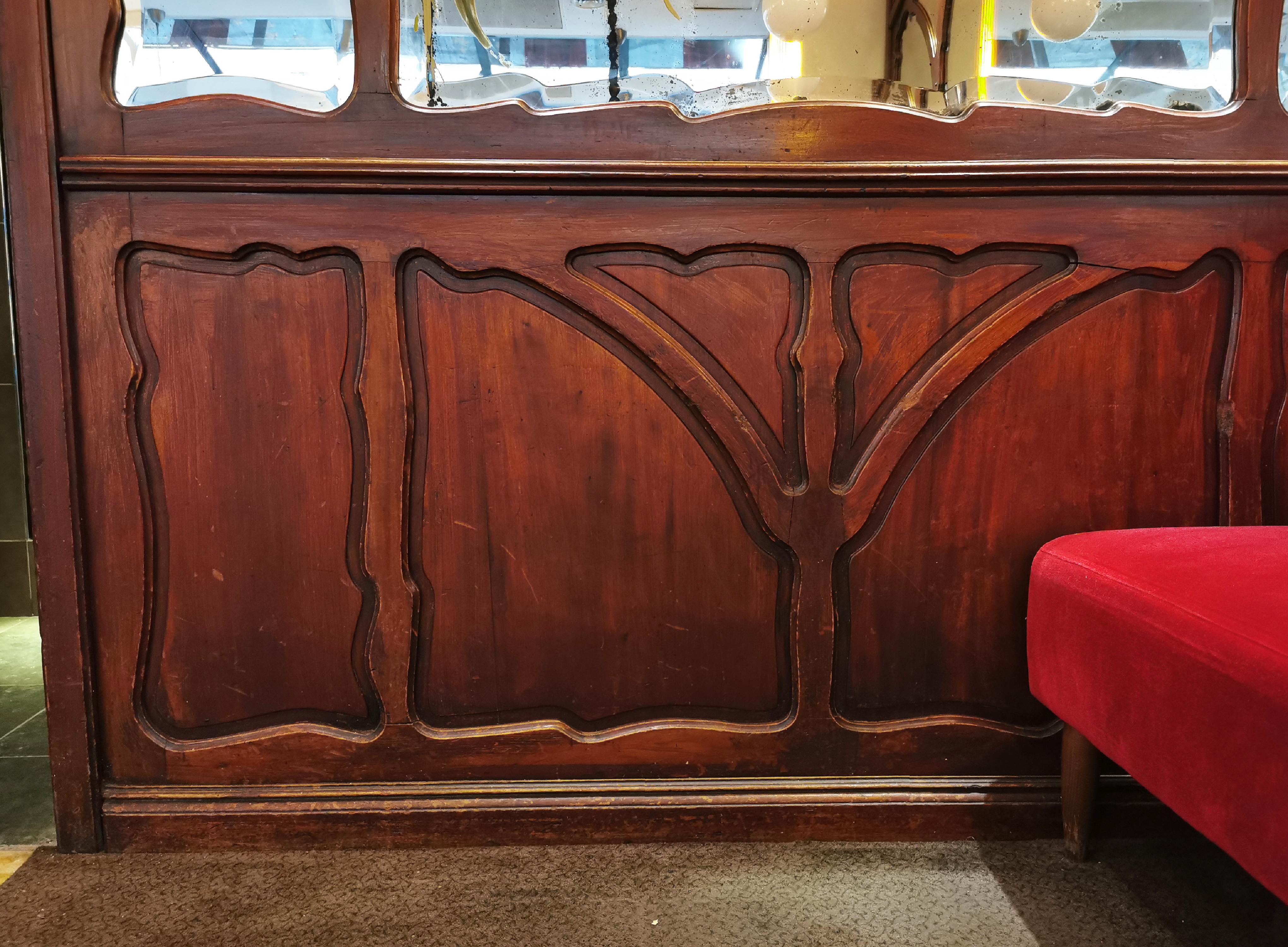 Art Nouveau mahogany woodwork from Café Barjot in Paris, 1905 For Sale 2