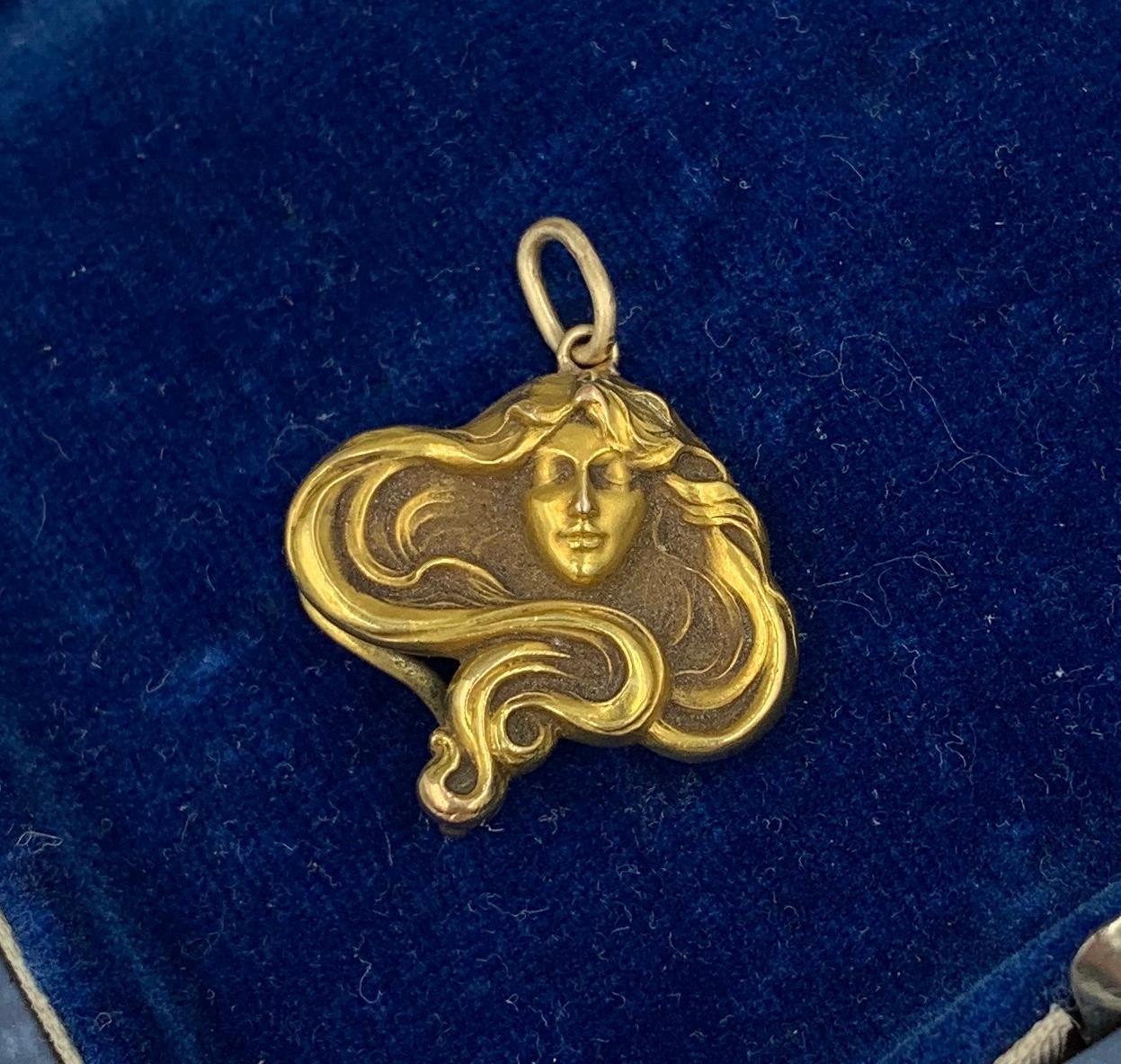 Jugendstil Jungfrau Frau Anhänger Halskette 14 Karat Gold Flie�ßendes Haar 3