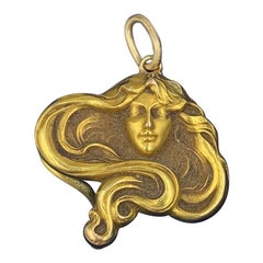 Art Nouveau Maiden Woman Pendant Necklace 14 Karat Gold Flowing Hair