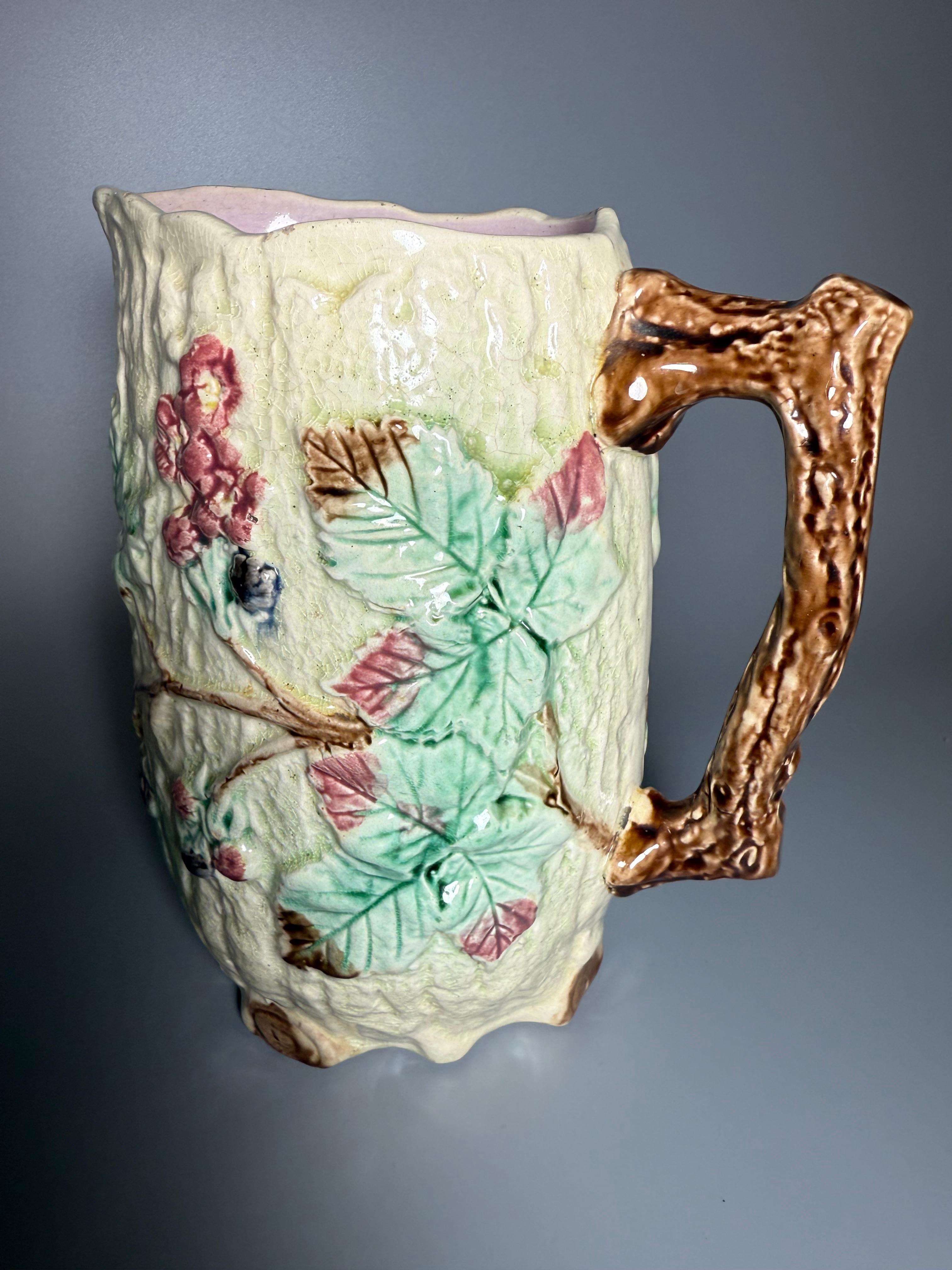Maiolica Art Nouveau Una Grande Brocca Inghilterra in vendita 3
