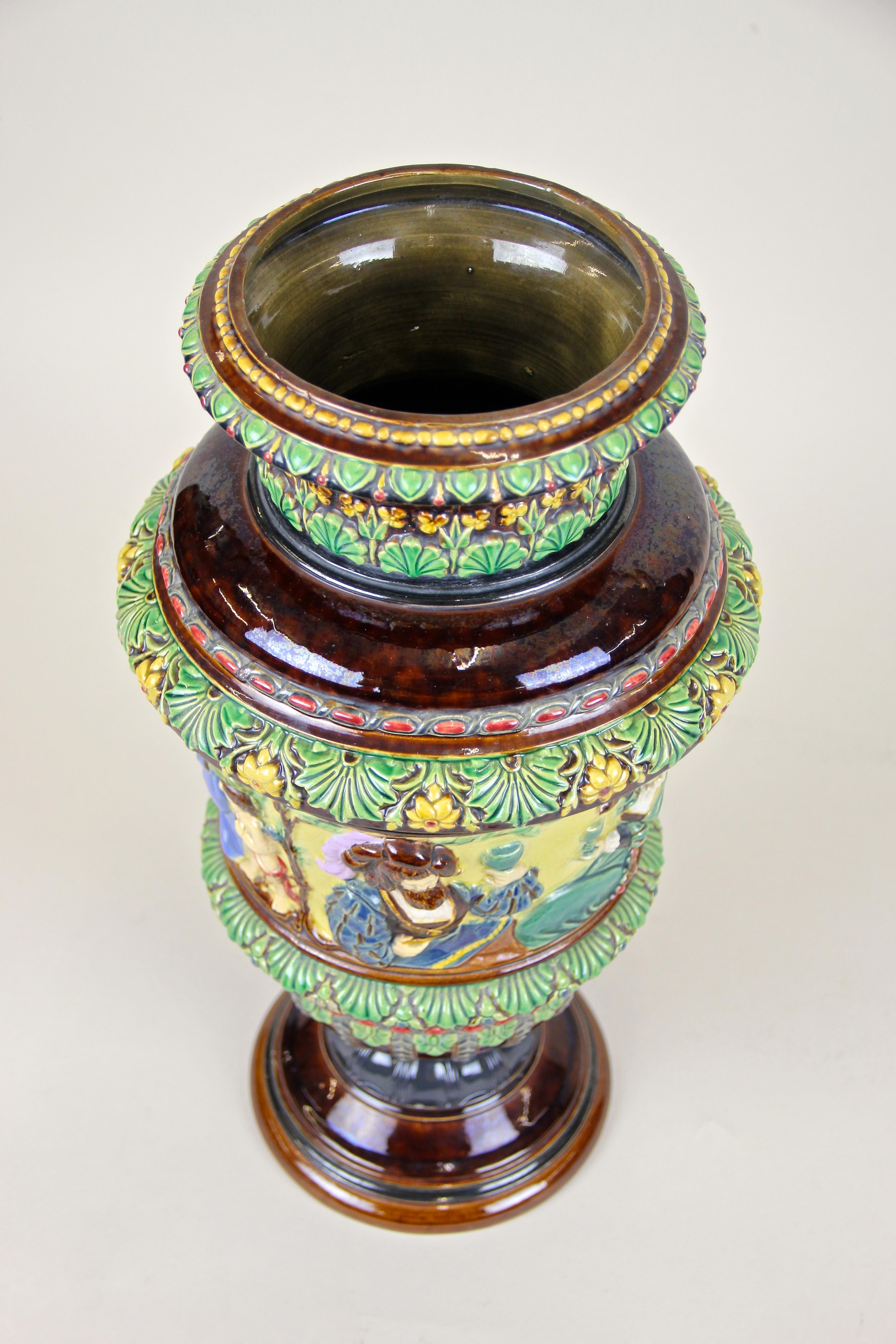 Art Nouveau Majolica Amphora Vase by Wilhelm Schiller & Son, Bohemia, circa 1900 4