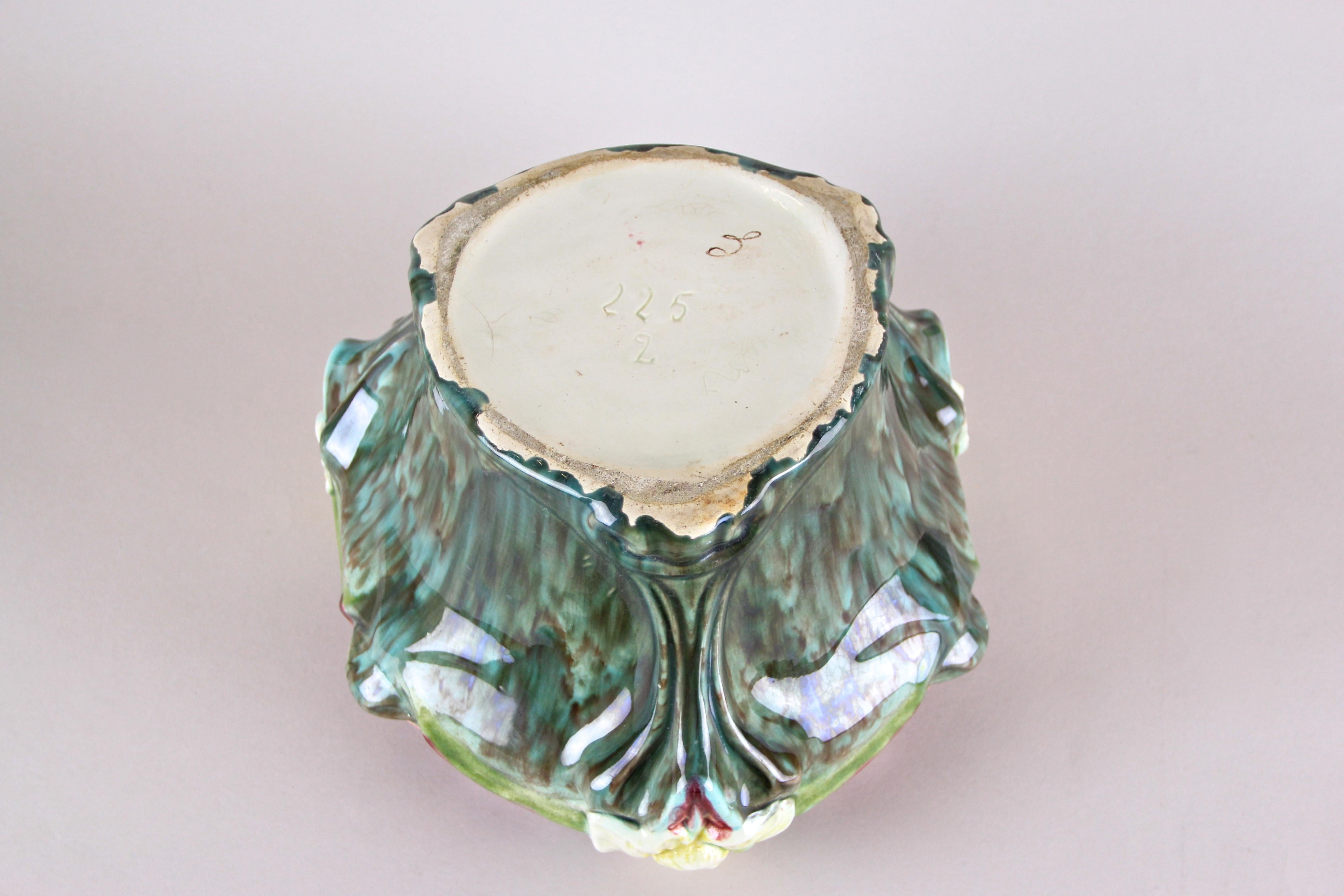 Art Nouveau Majolica Cachepot Hand-Painted, France, circa 1910 2