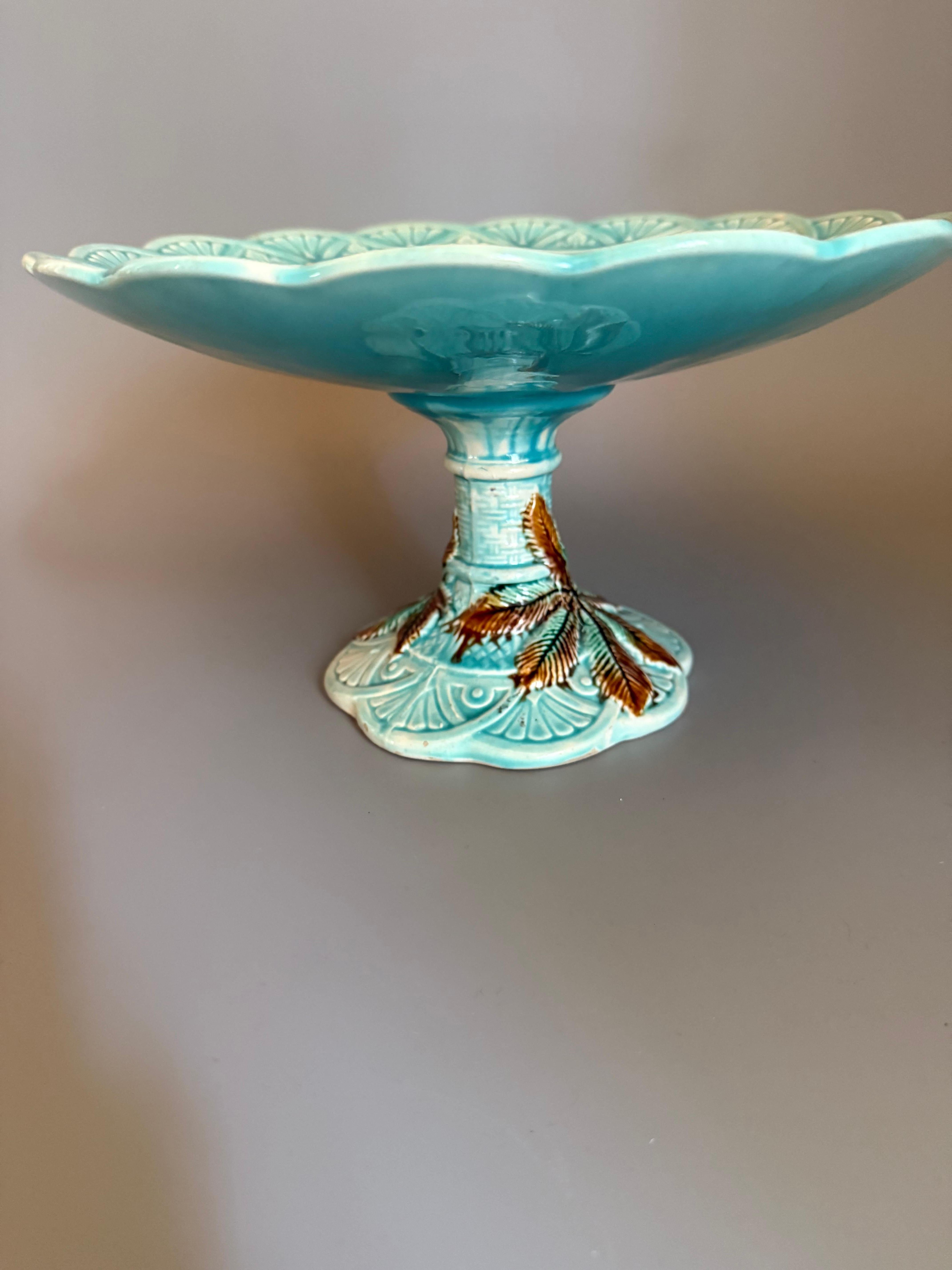 Art Nouveau Majolica Chestnut Leaf Six pieces Rörstrand Sweden 1880 For Sale 9