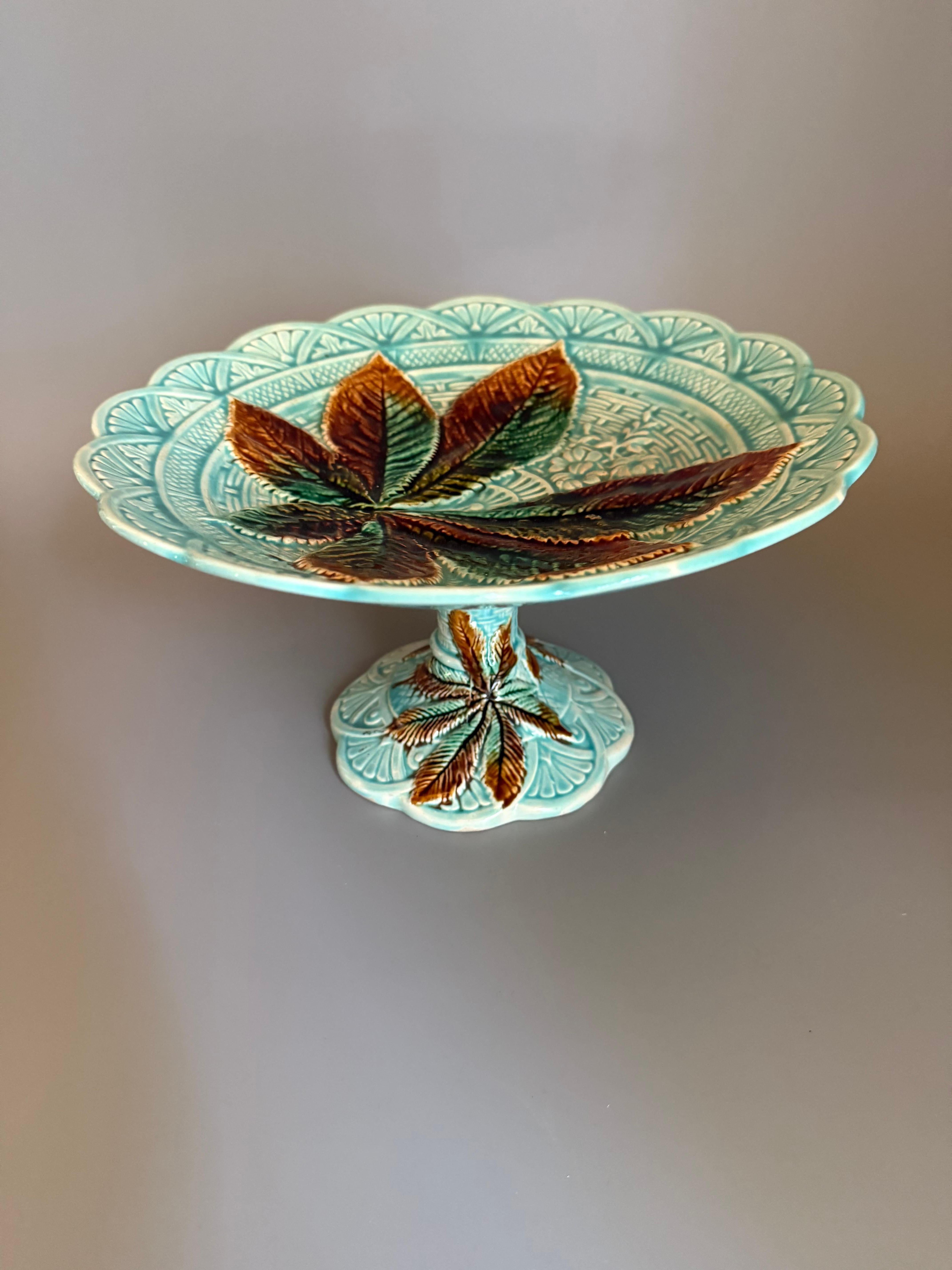 Art Nouveau Majolica Chestnut Leaf Six pieces Rörstrand Sweden 1880 For Sale 10