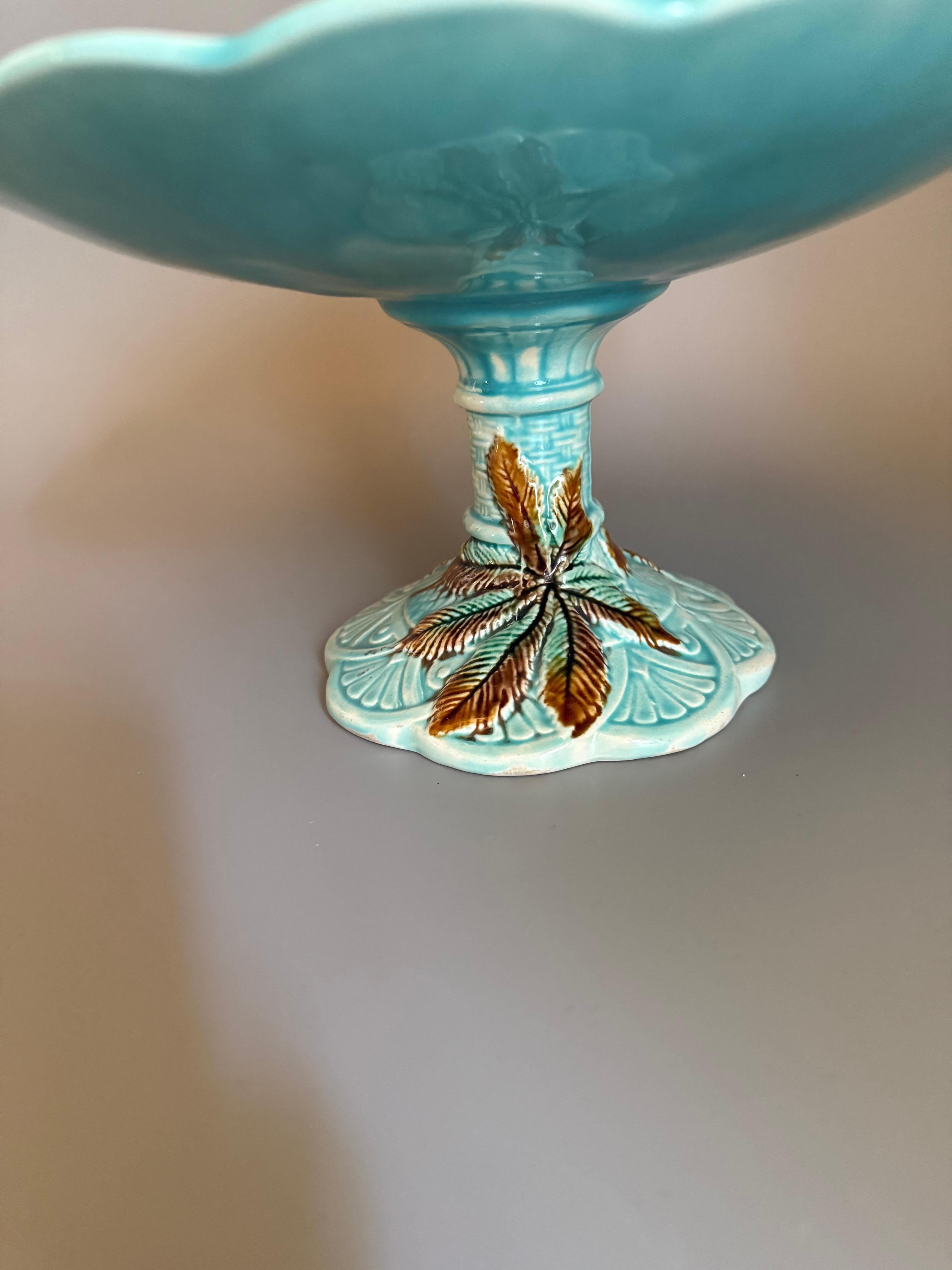 Art Nouveau Majolica Chestnut Leaf Six pieces Rörstrand Sweden 1880 For Sale 11