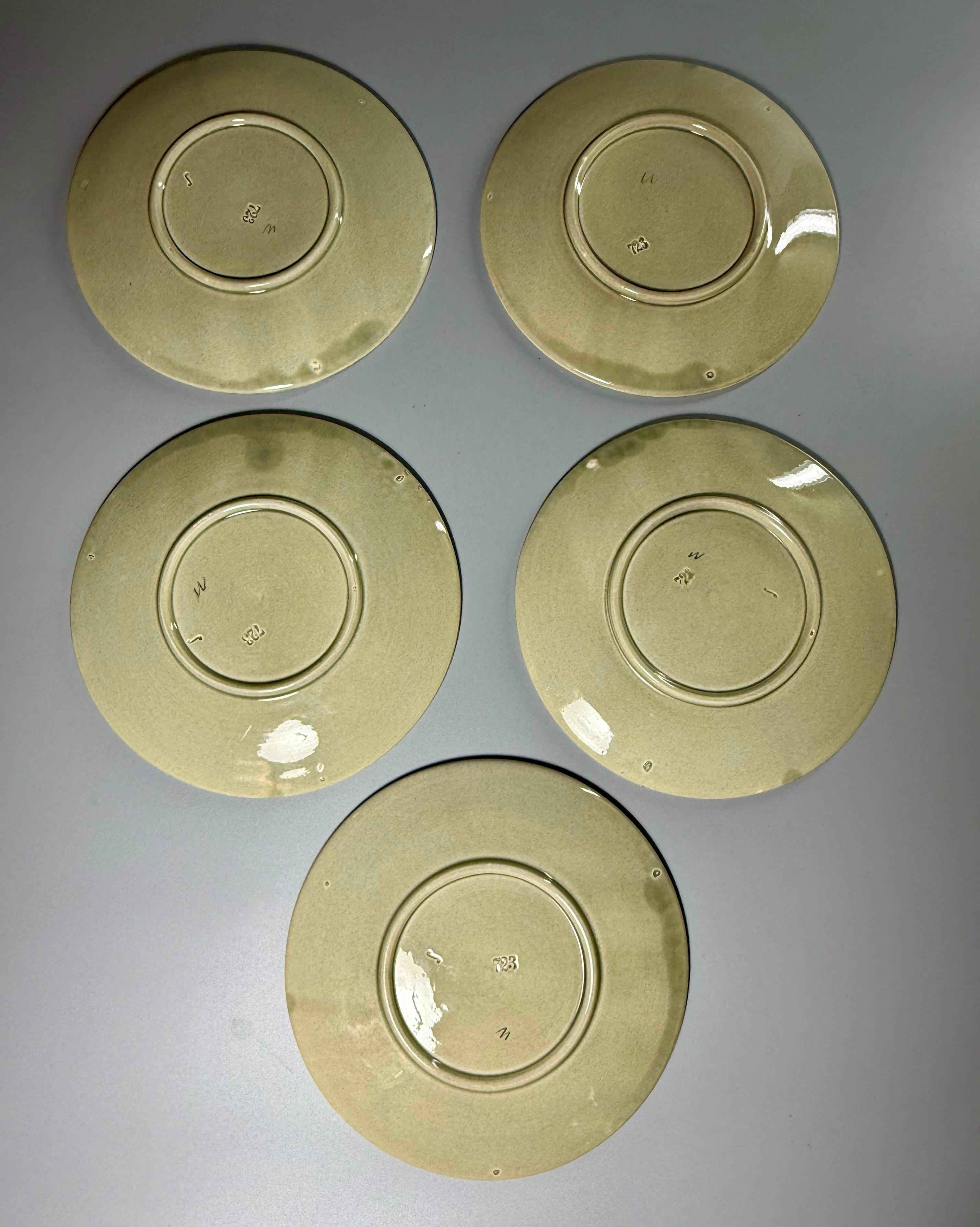 Art Nouveau Majolica Green Tulips One Centre piece Five Plates Germany For Sale 3