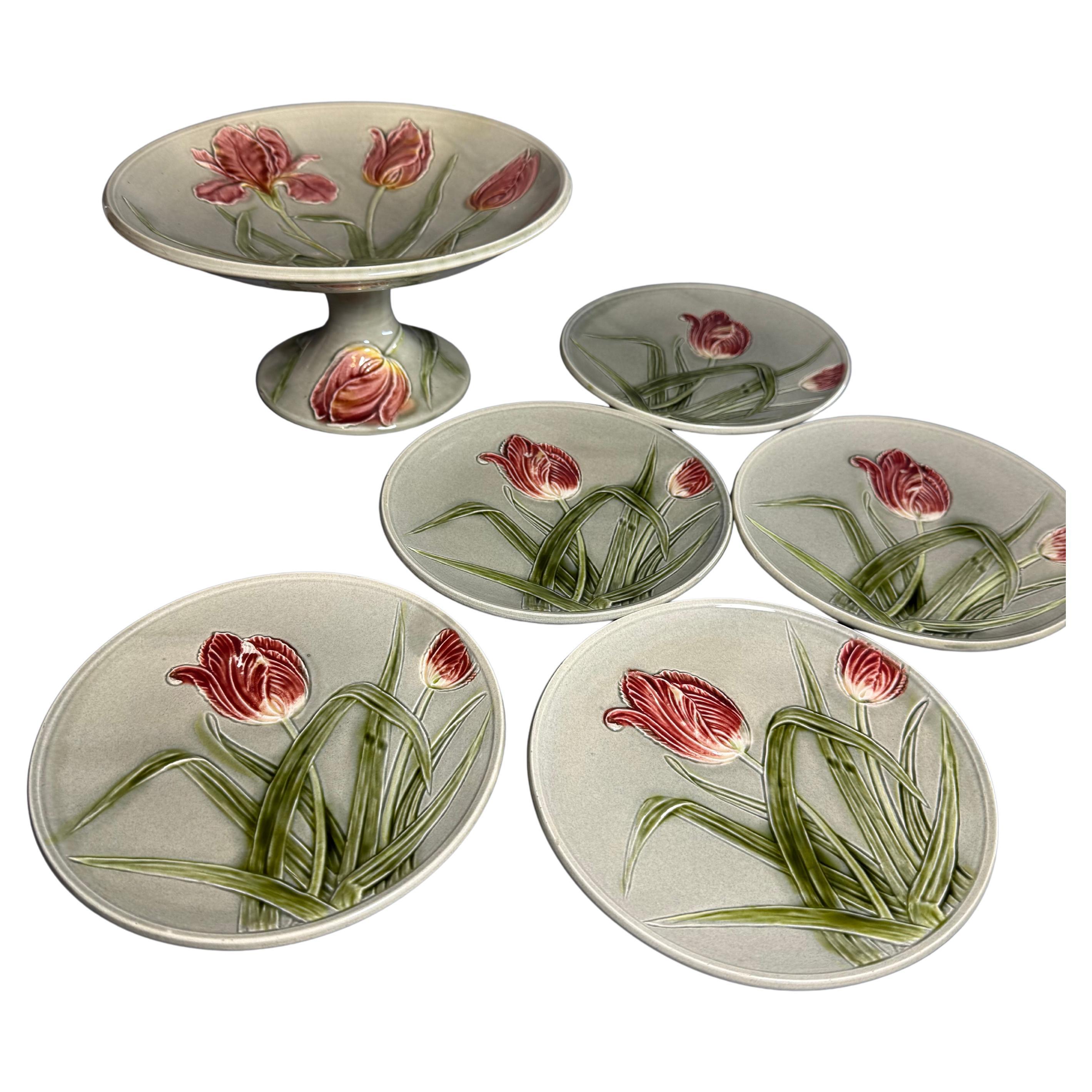 Art Nouveau Majolica Green Tulips One Centre piece Five Plates Germany For Sale