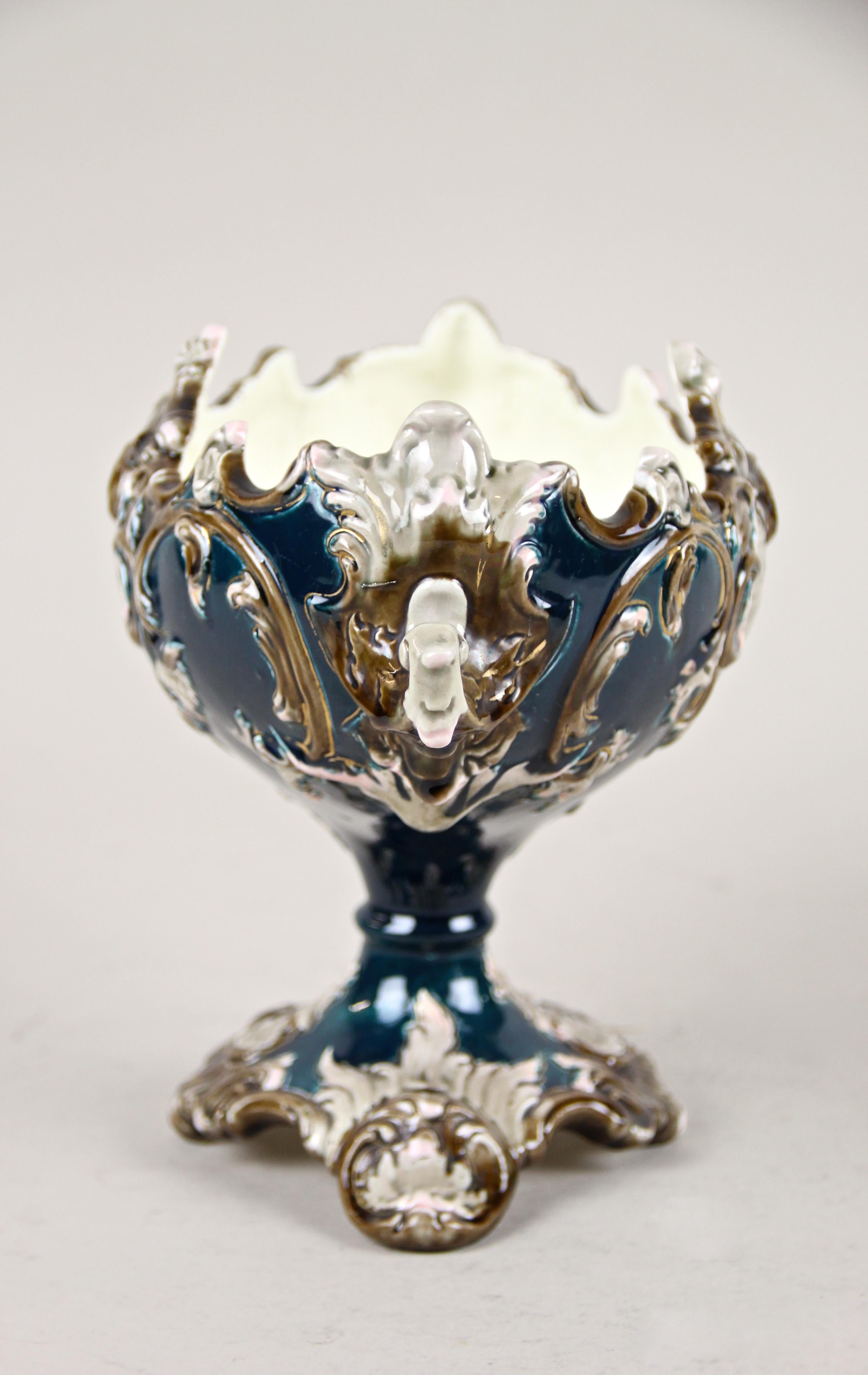 Czech Art Nouveau Majolica Jardinière by Julius Dressler, circa 1905