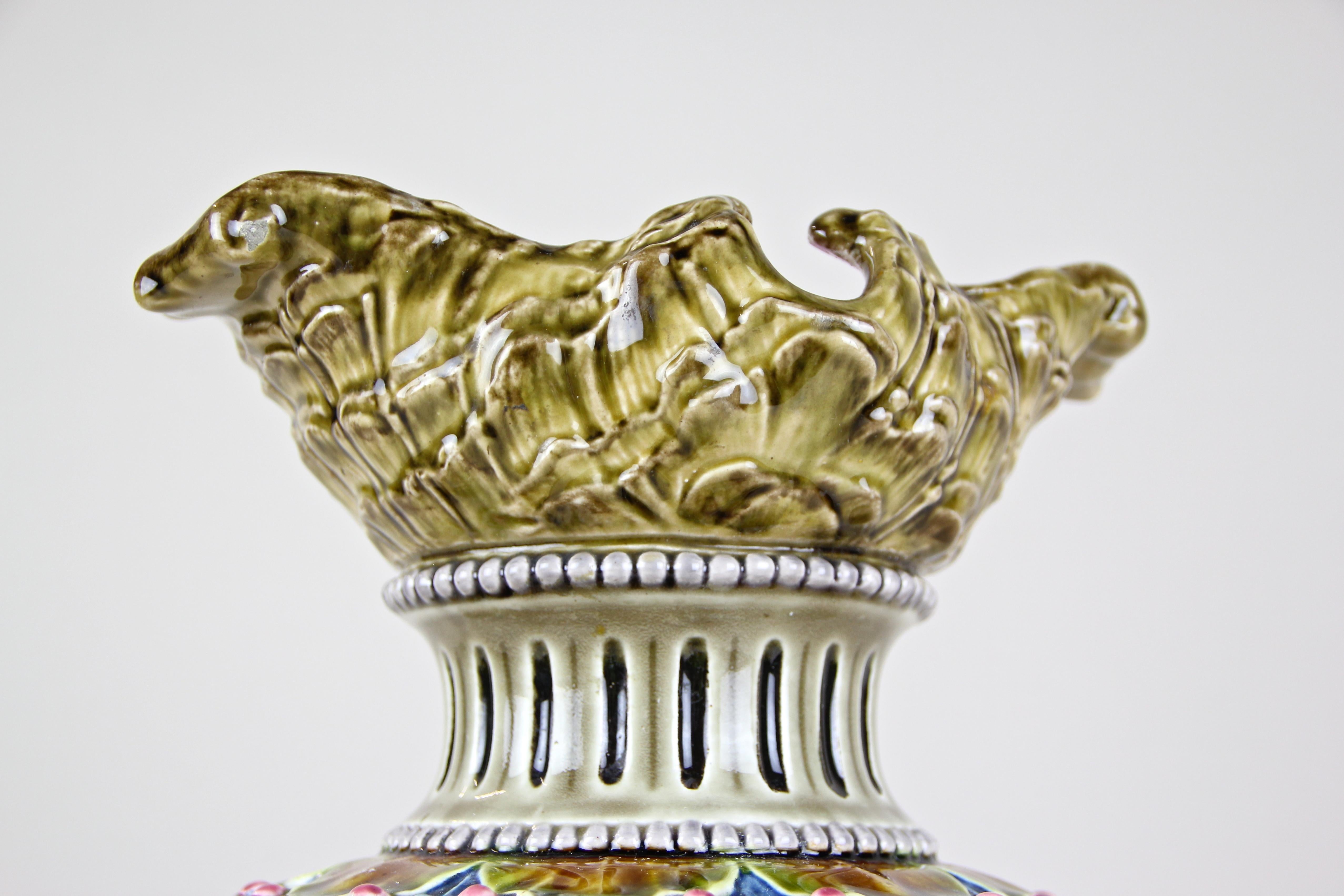 Art Nouveau Majolica Vase by Schuetz Blansko, CZ, circa 1900 8