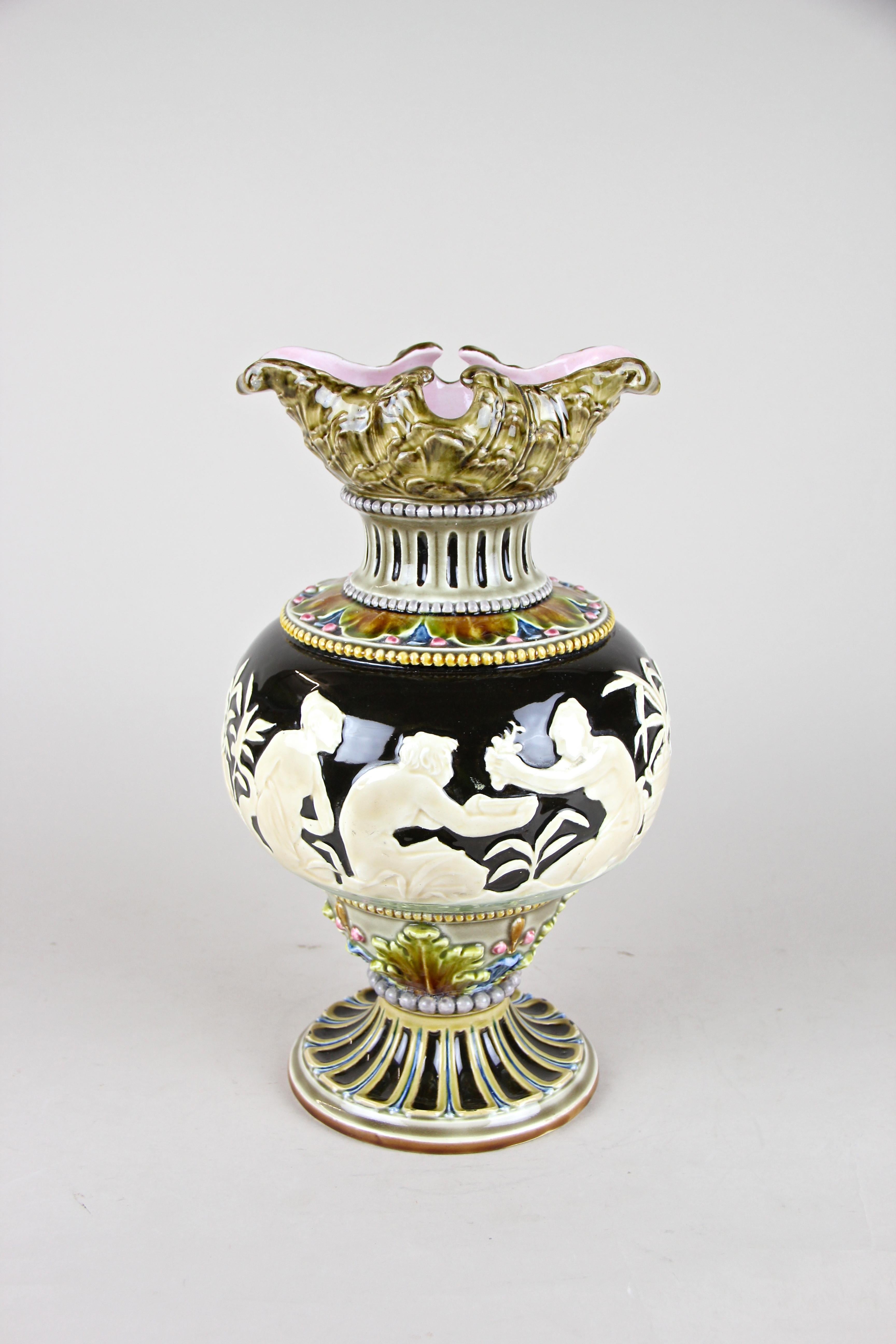 20th Century Art Nouveau Majolica Vase by Schuetz Blansko, CZ, circa 1900