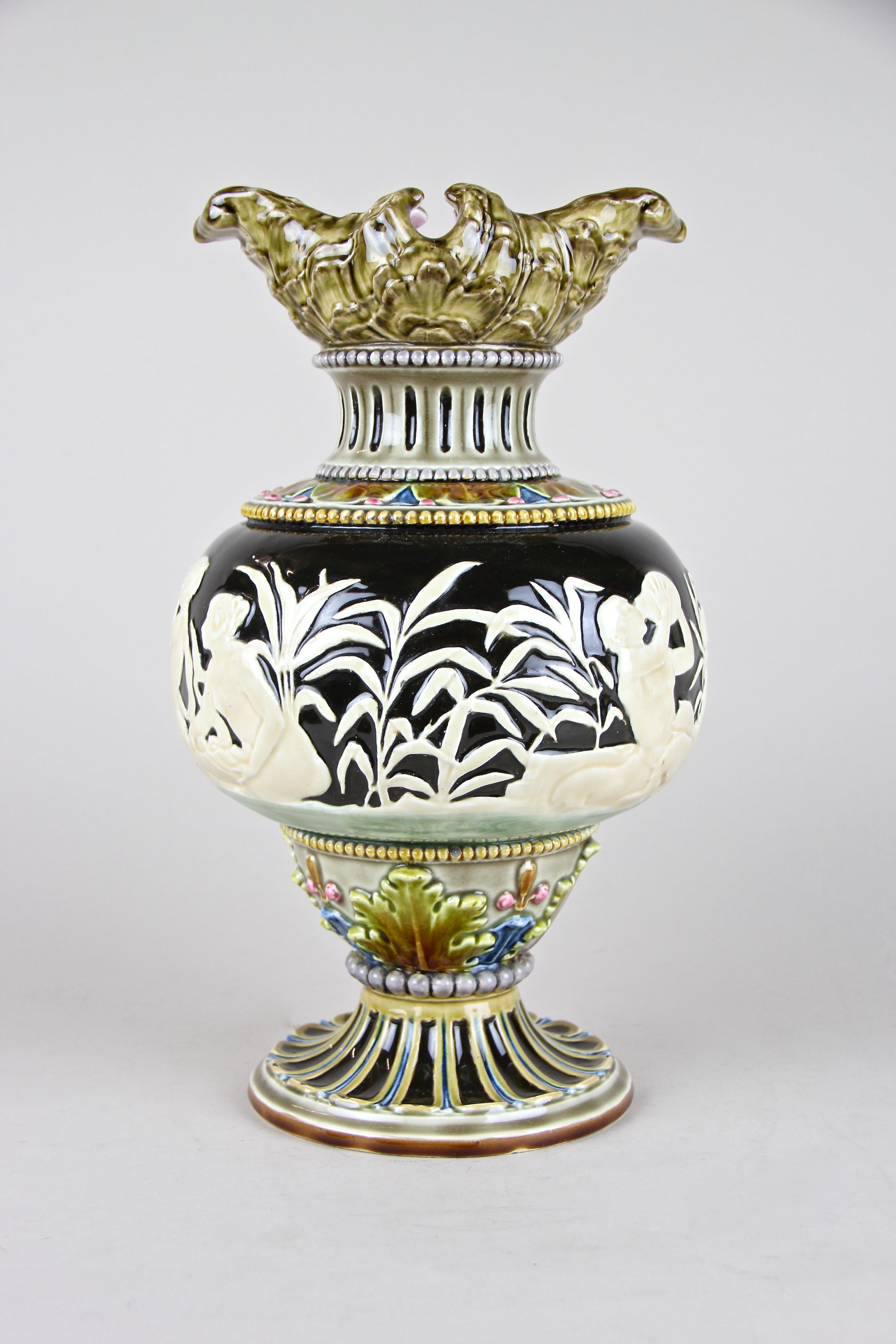 Art Nouveau Majolica Vase by Schuetz Blansko, CZ, circa 1900 2