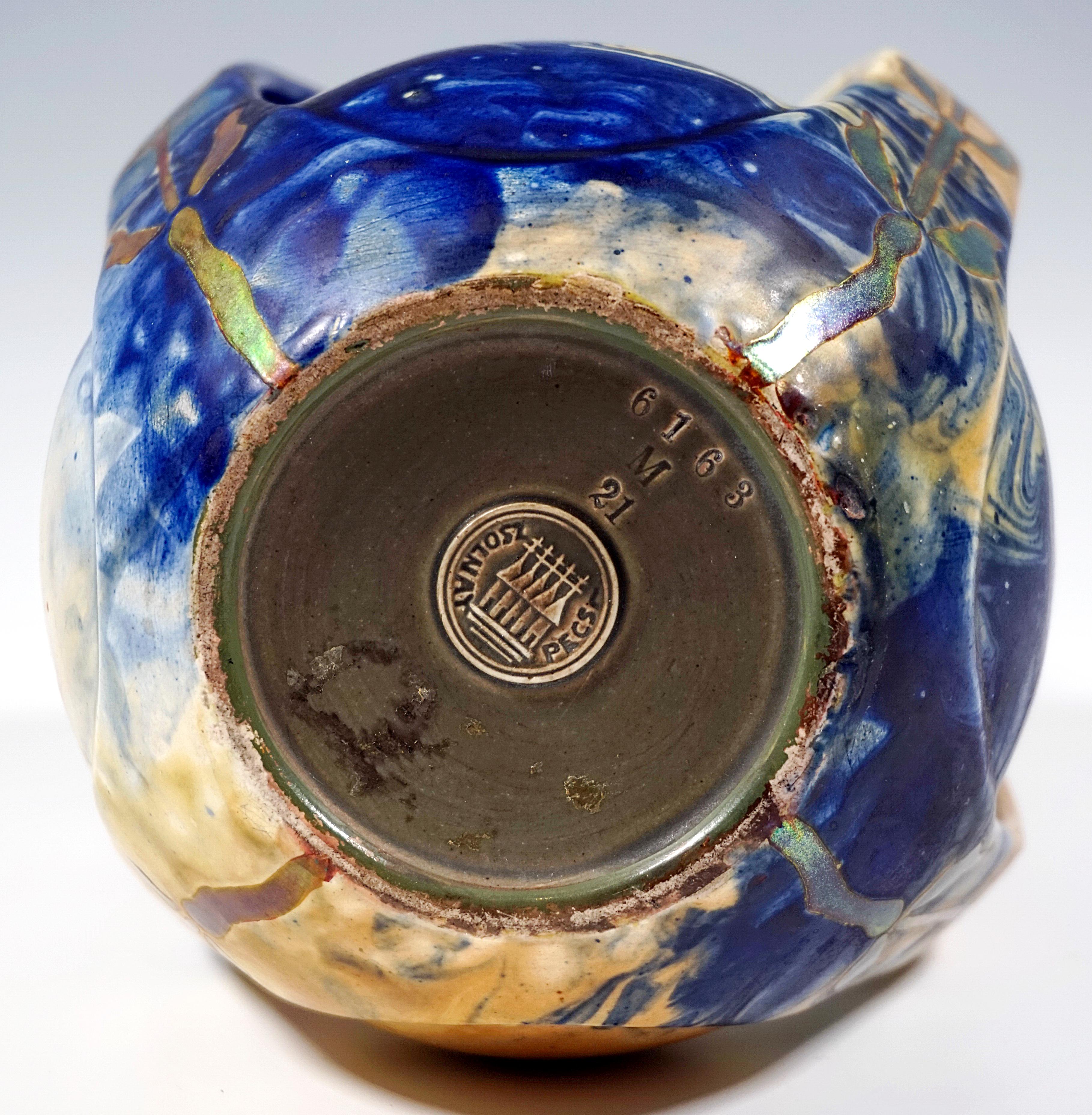 Vaso in maiolica Art Nouveau di Tádé Sikorski per Zsolnay, Pécs, Ungheria, ca. 1900 3