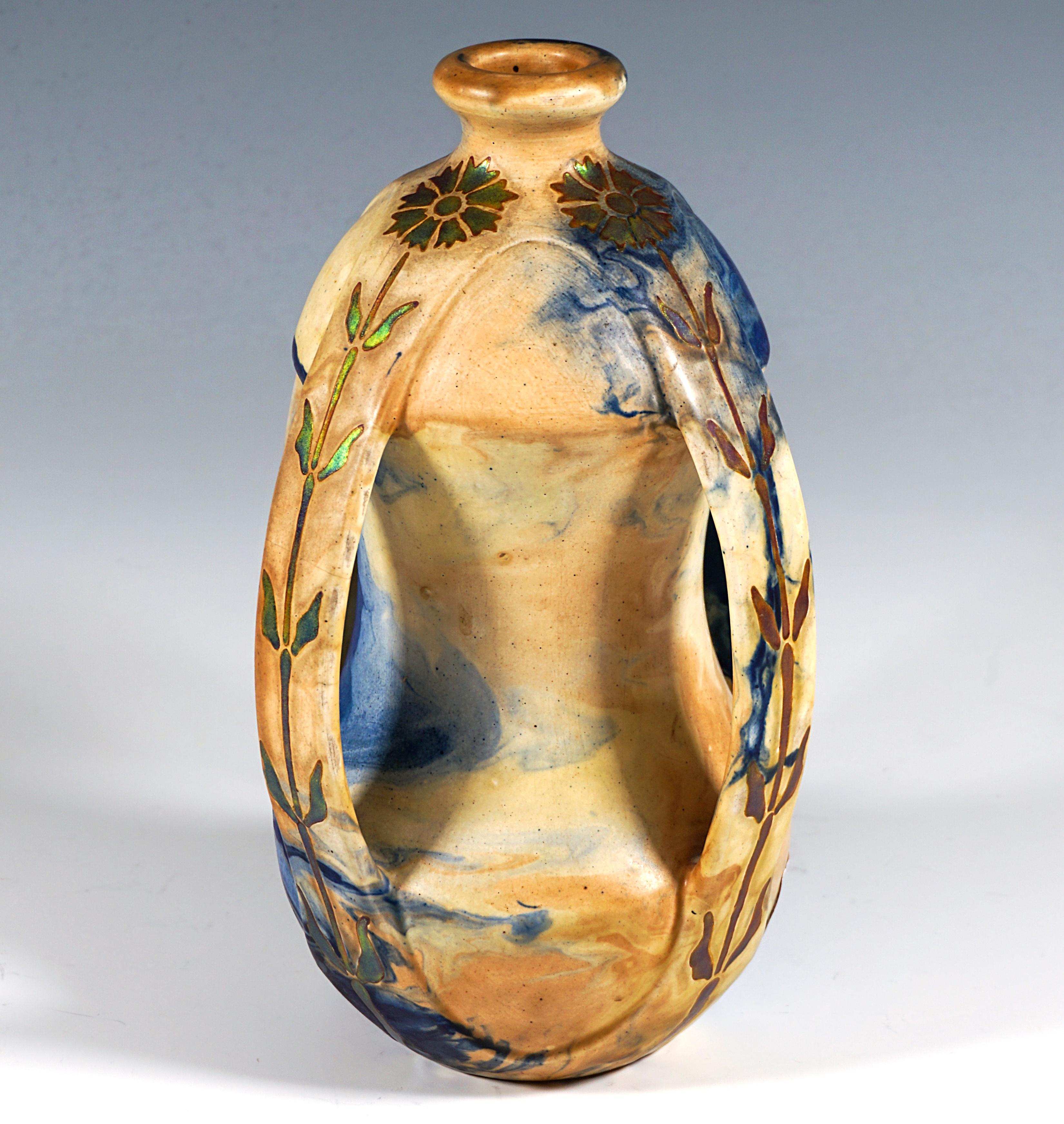 Fatto a mano Vaso in maiolica Art Nouveau di Tádé Sikorski per Zsolnay, Pécs, Ungheria, ca. 1900
