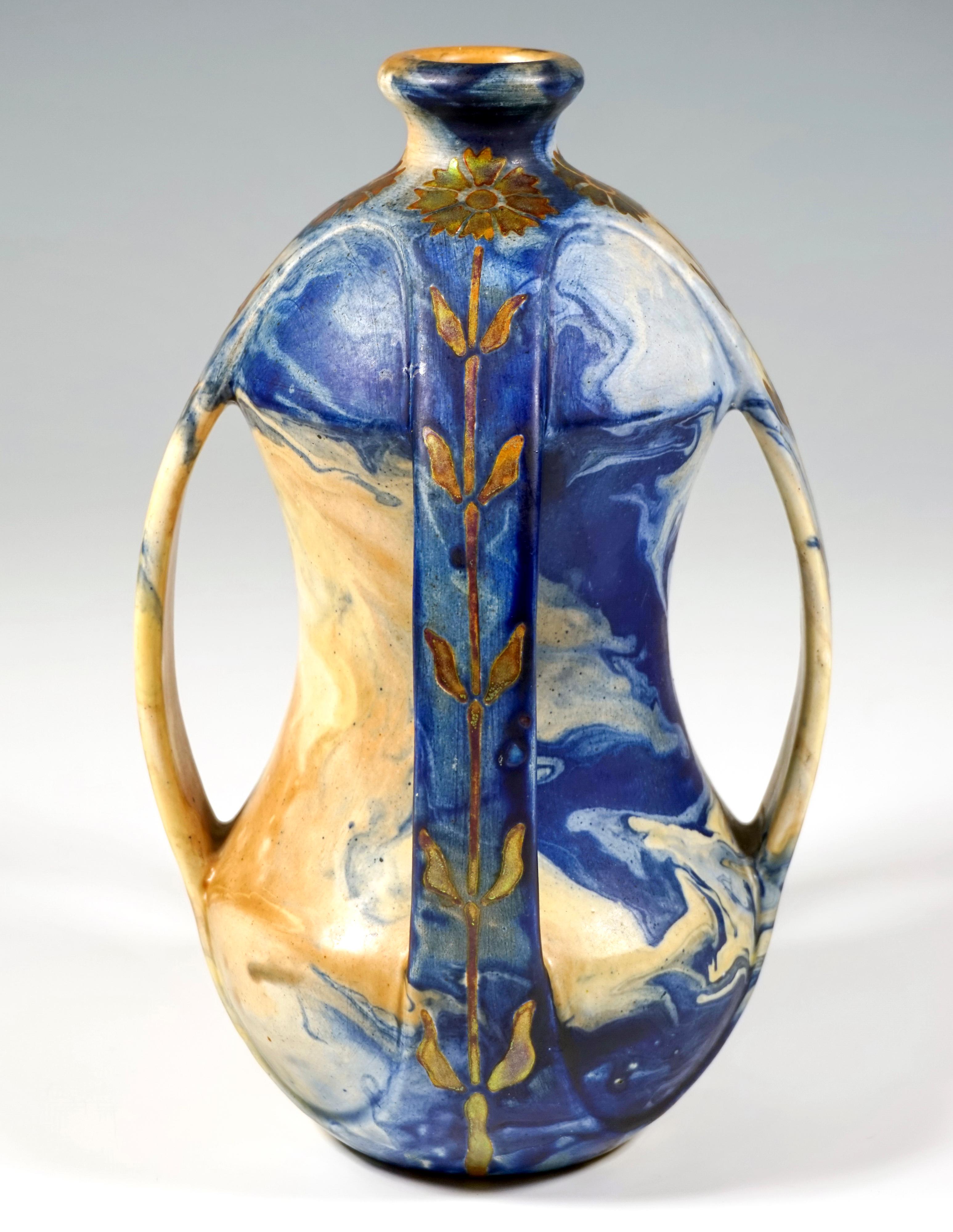 Inizio XX secolo Vaso in maiolica Art Nouveau di Tádé Sikorski per Zsolnay, Pécs, Ungheria, ca. 1900