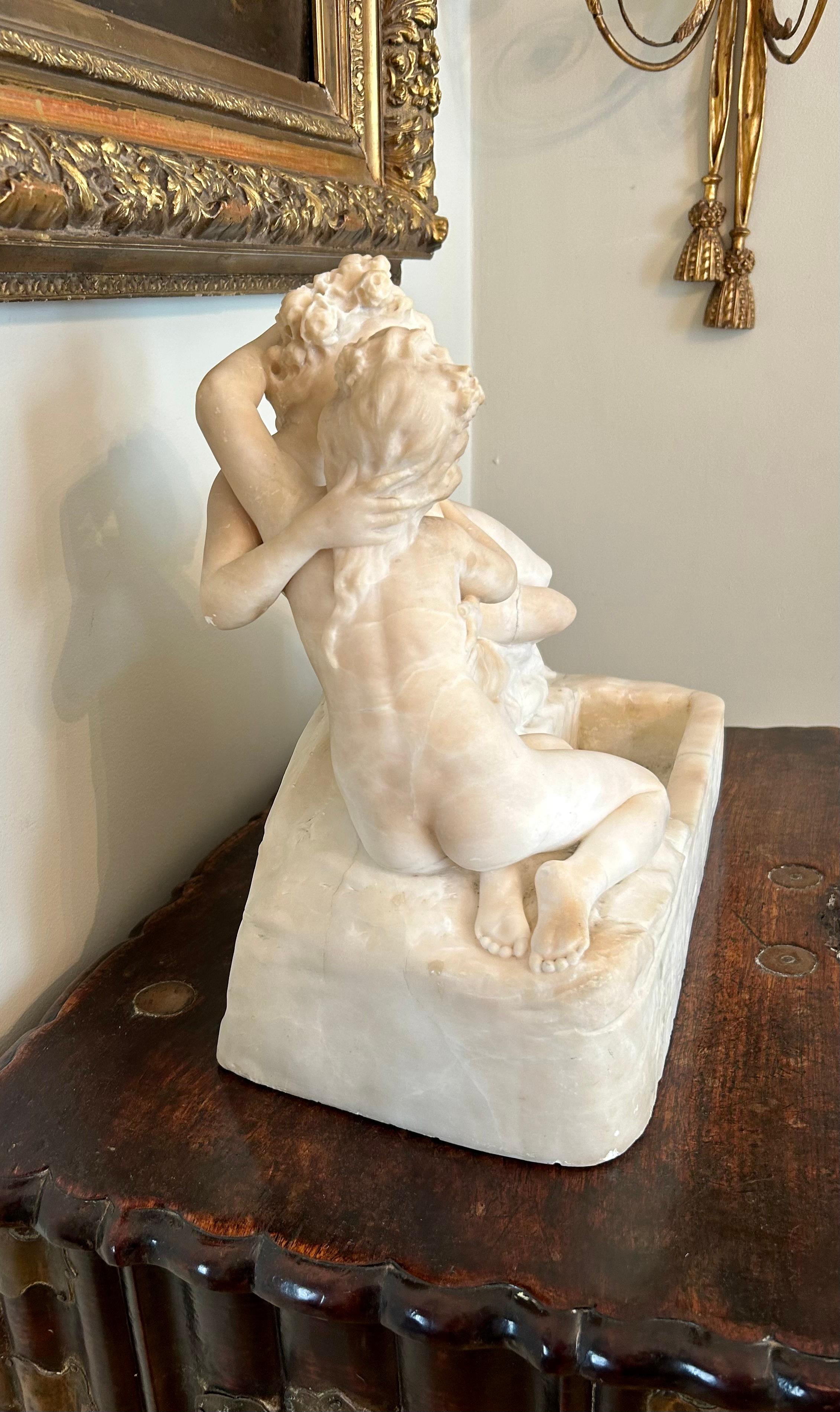 Art Nouveau Marble Sculpture of Two Figures Kissing For Sale 6