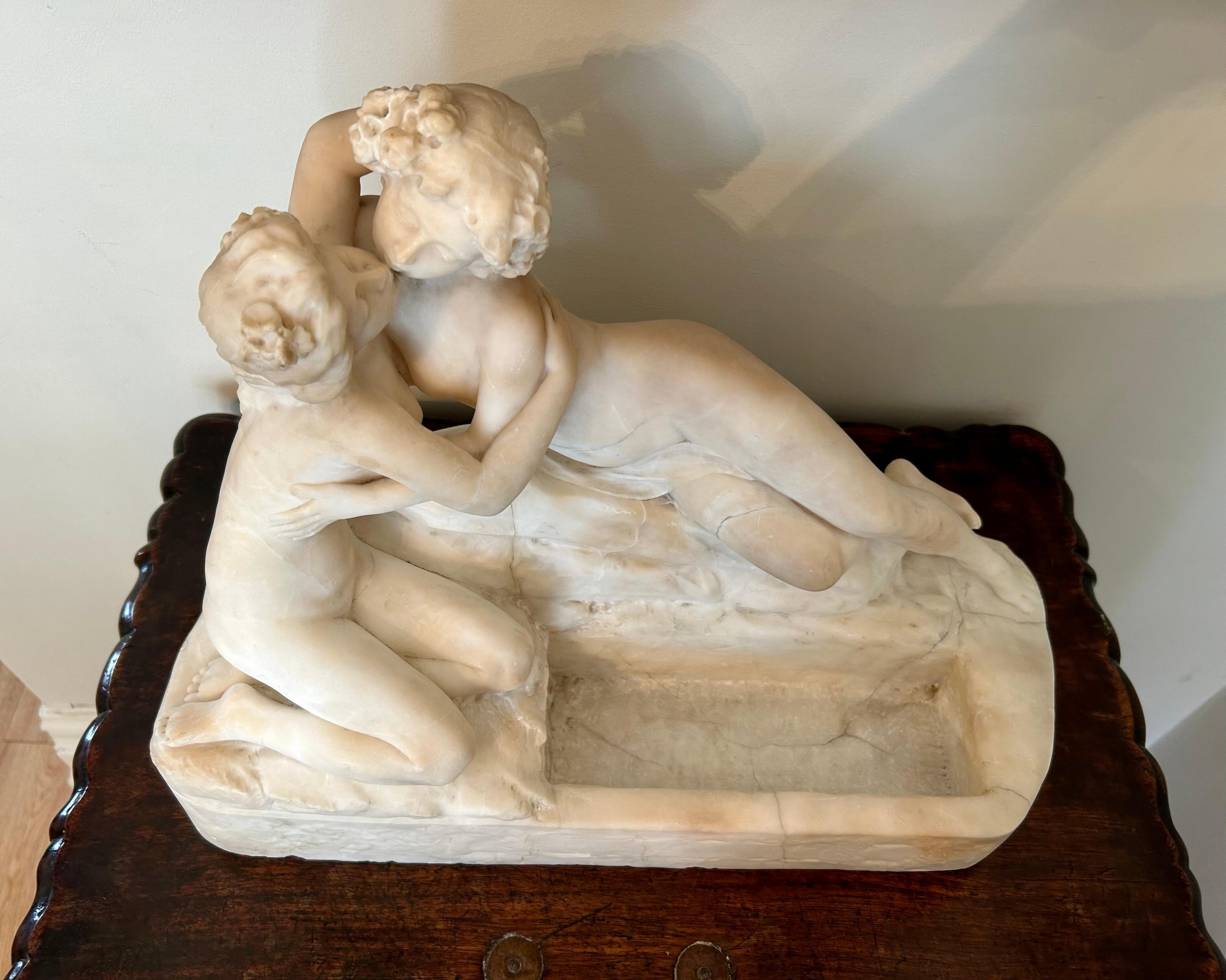 Art Nouveau Marble Sculpture of Two Figures Kissing In Fair Condition For Sale In Toronto, CA