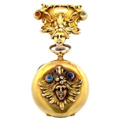 Ciondolo orologio Art Nouveau con volto di Medusa in oro e pietre dure