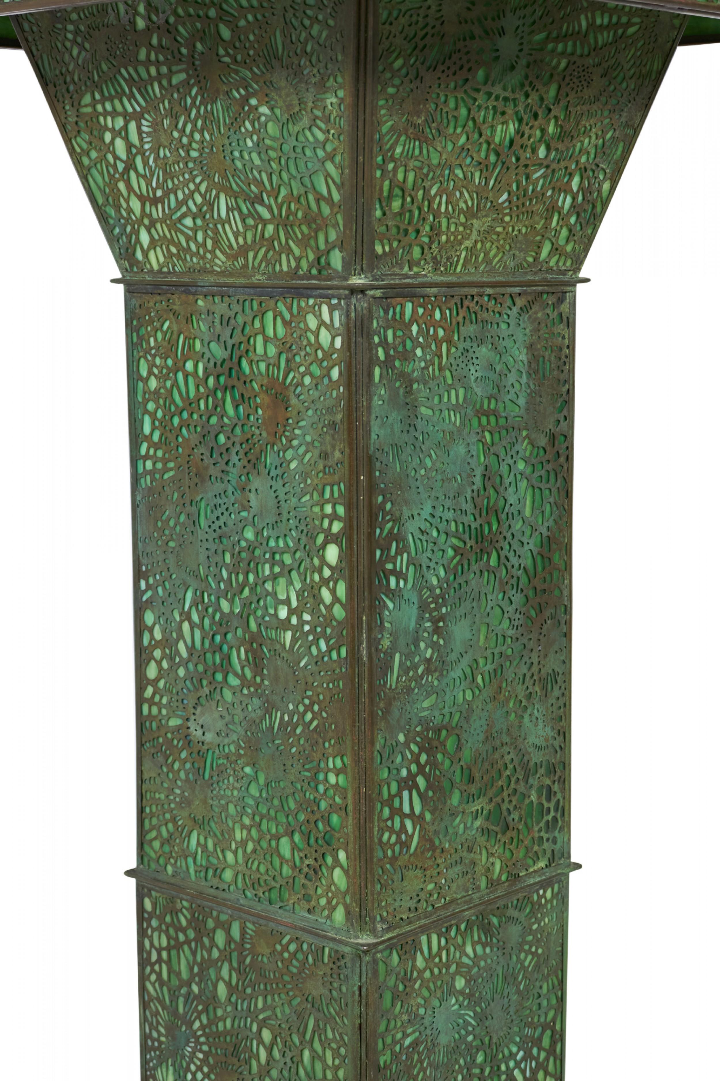 Art Nouveau Green Slag Glass and Metal Filigree Illuminated Pedestal For Sale 1