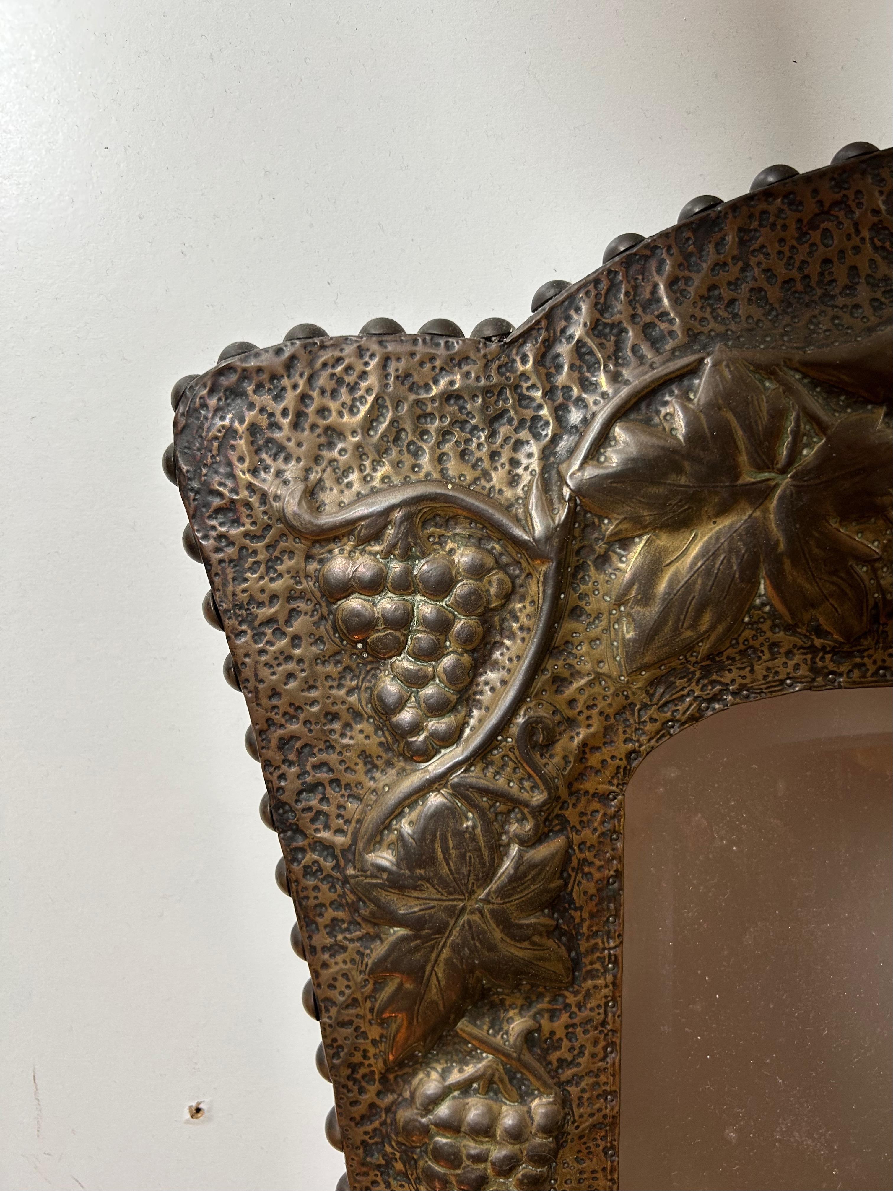 Art Nouveau mirror circa 1900 For Sale 1
