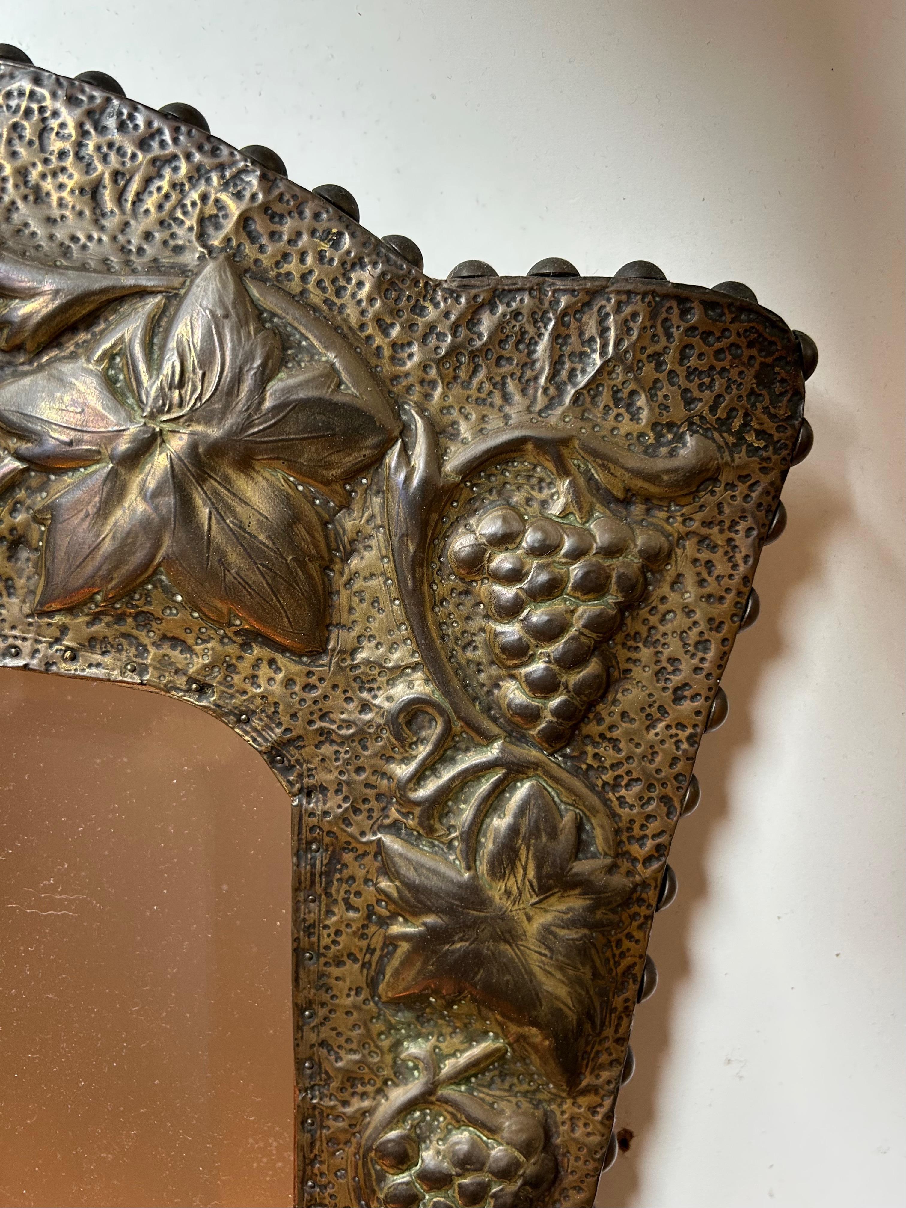 Art Nouveau mirror circa 1900 For Sale 2