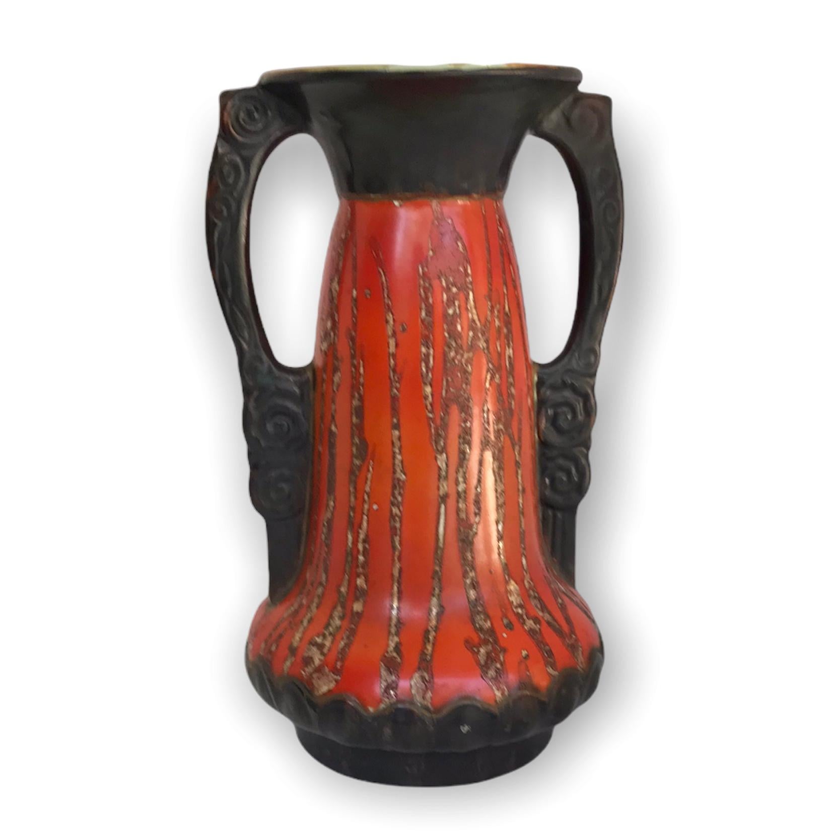 Art Nouveau Modern Czechoslovakian Red & Black Ceramic Vase with Handles, 1930s For Sale 7