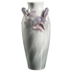 Vase en forme de lotte Art Nouveau par Algot Eriksson & Waldemar Lindst pour Rörstrand
