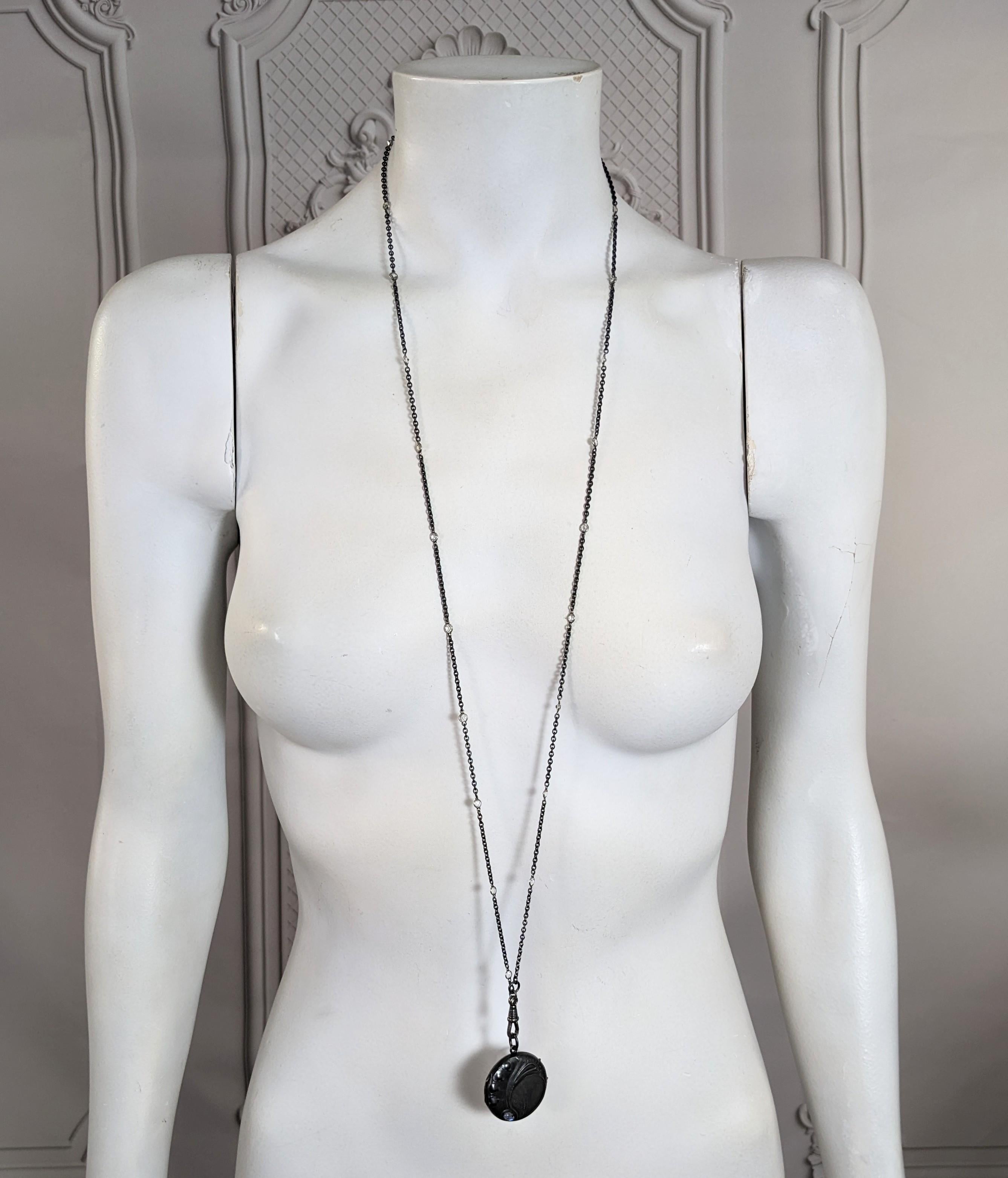 Art Nouveau Moonstone Locket on Chain in vendita 3