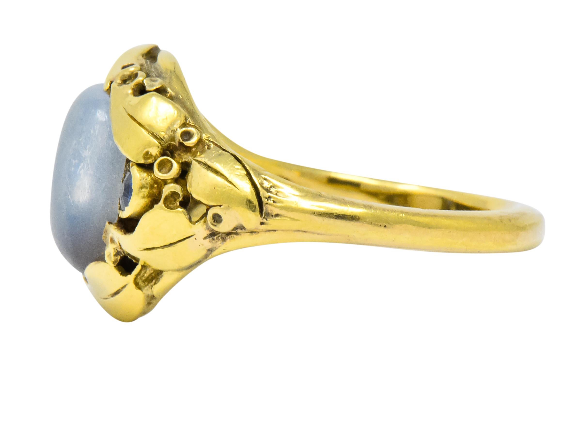 Women's or Men's Art Nouveau Moonstone Sapphire 14 Karat Gold Ring, circa 1905