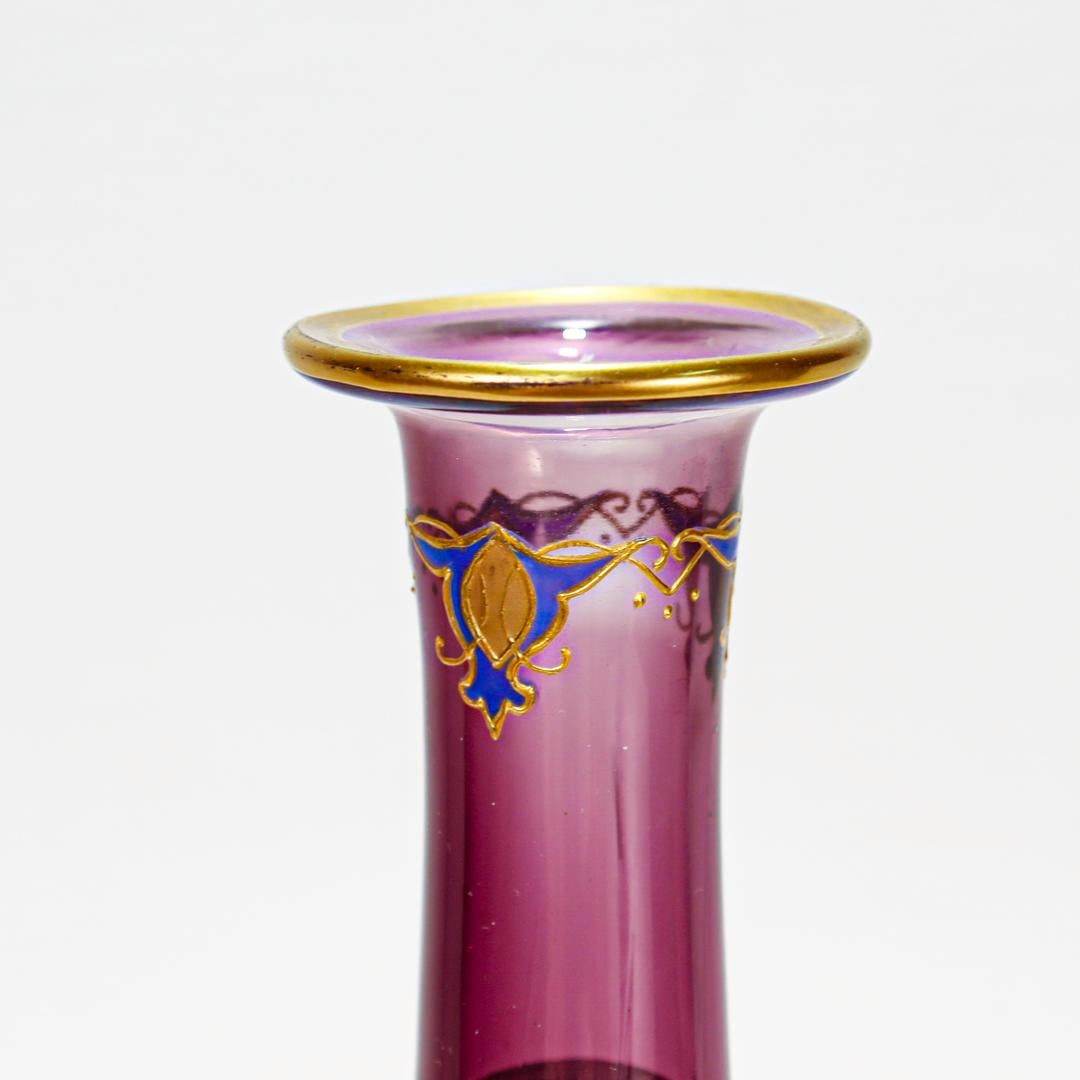  Ensemble de carafes à cordial Art Nouveau attribué à Moser en verre doré et émaillé en vente 11
