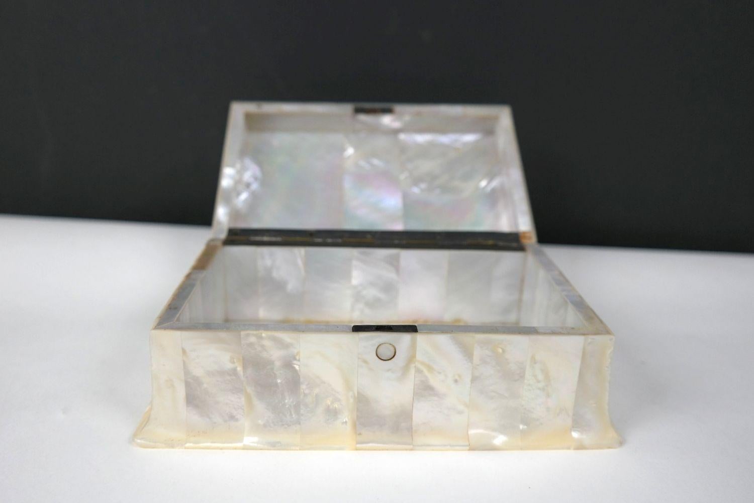 European Art Nouveau mother of pearl trinket box For Sale