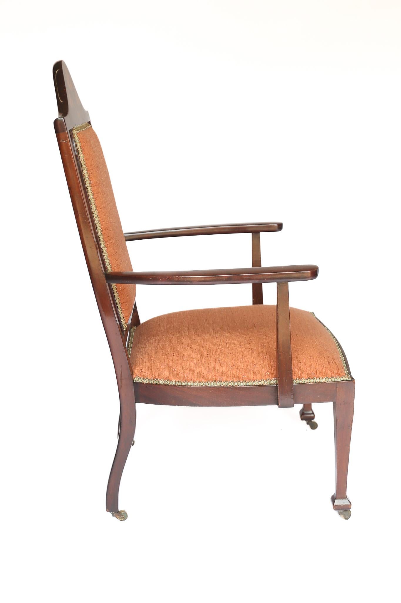 Art Nouveau Movement Mahagoni Ellenbogenstuhl (Britisch) im Angebot