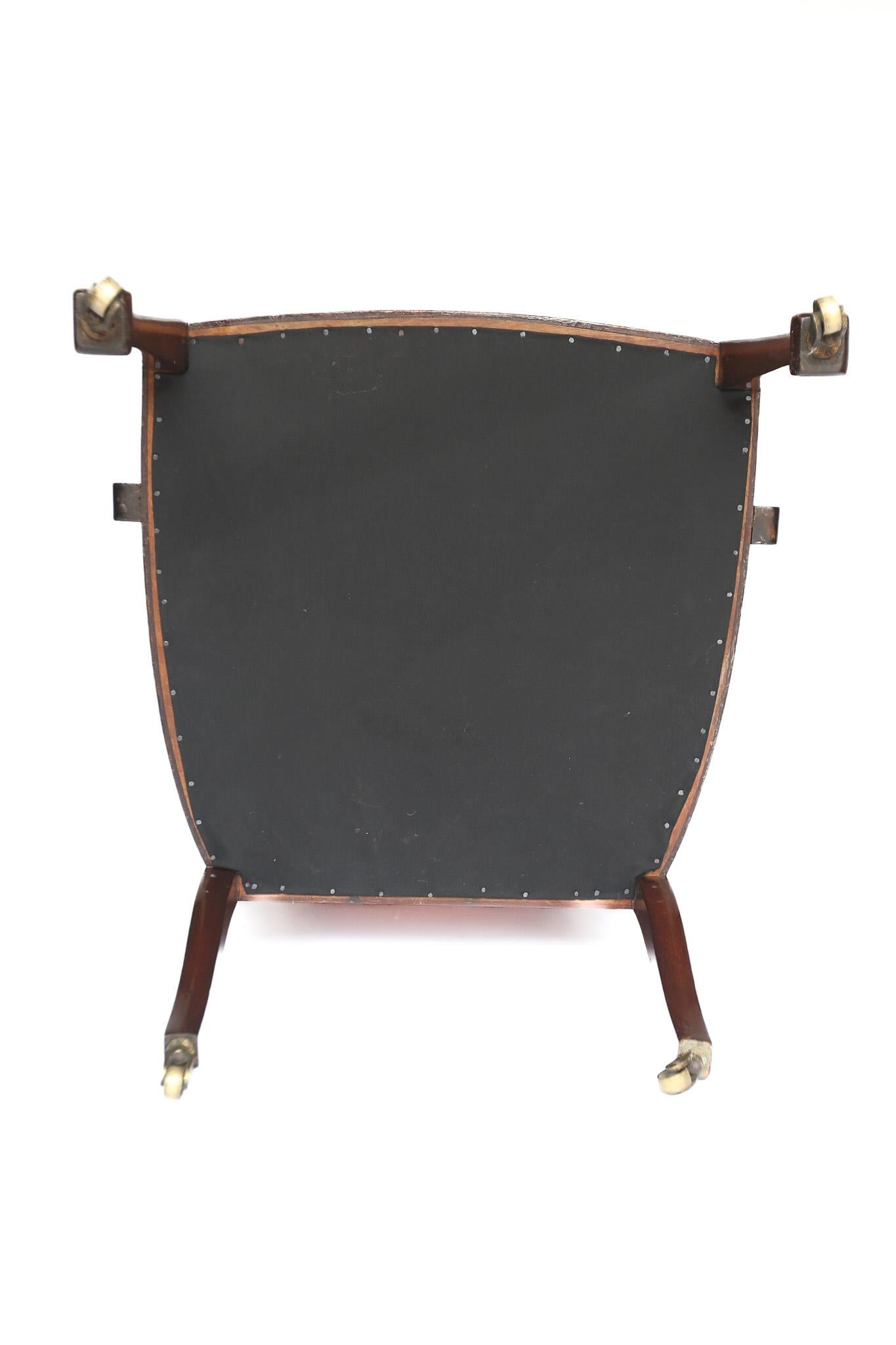 Art Nouveau Movement Mahagoni Ellenbogenstuhl im Zustand „Gut“ im Angebot in Dereham, GB