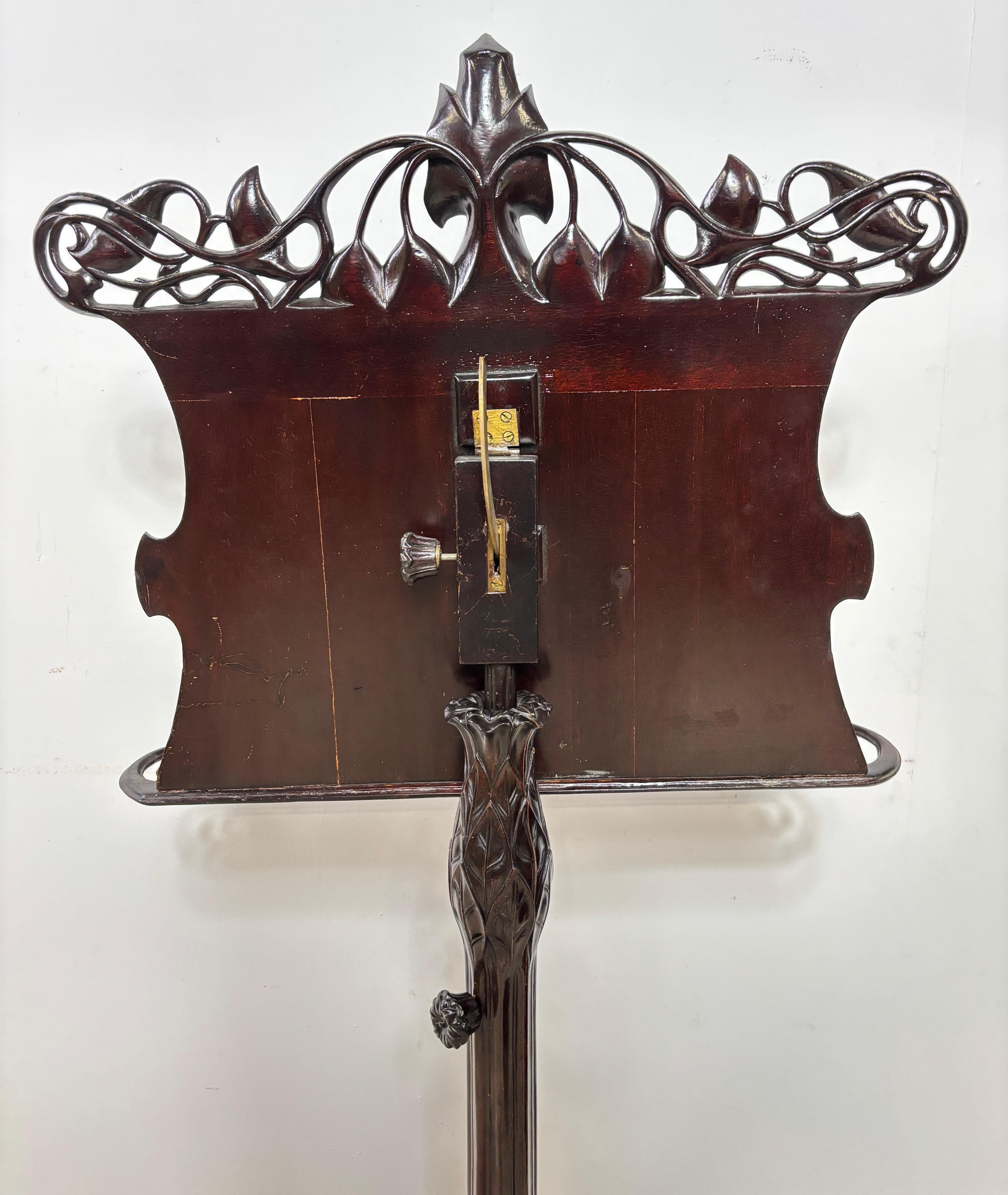 Atril Art Nouveau siglo XIX en venta