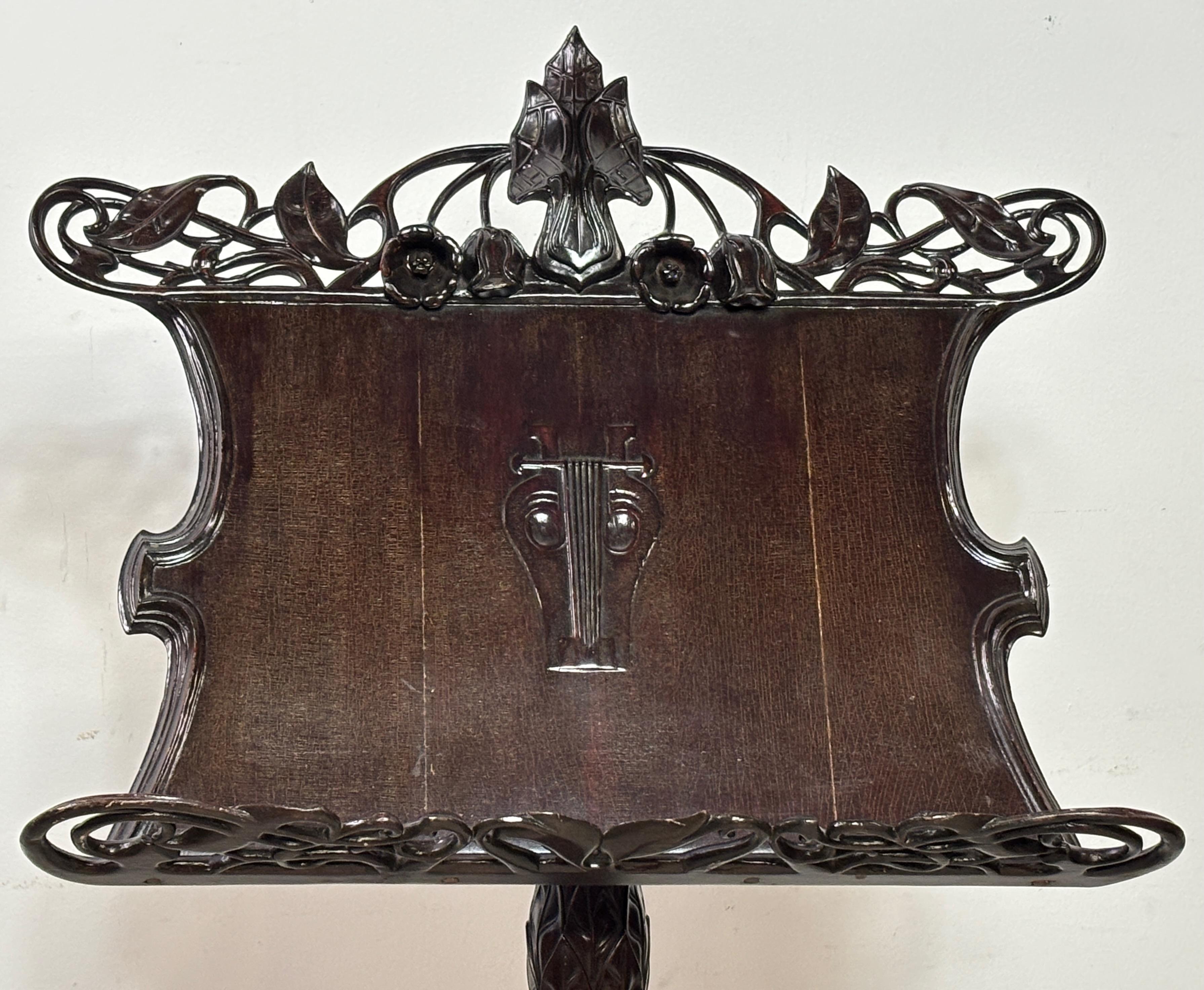Atril Art Nouveau Madera en venta