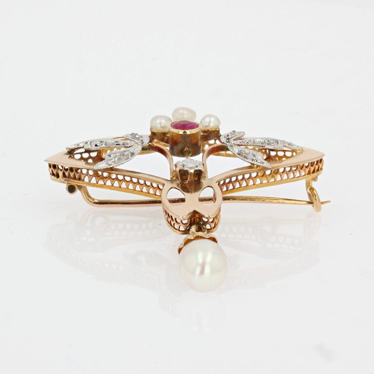 Art Nouveau Natural Pearl Diamond Ruby 18 Karat Yellow Gold Pendant, Brooch For Sale 4